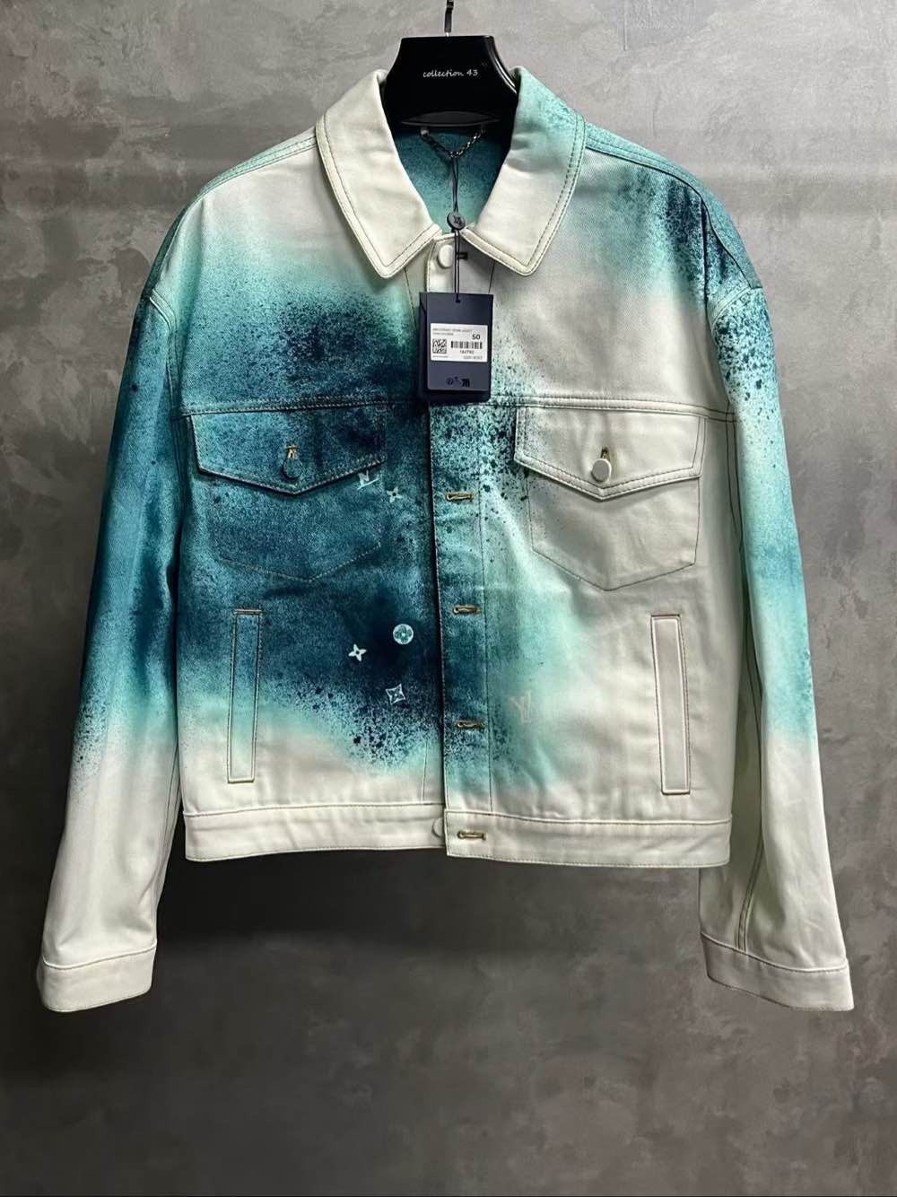 Louis Vuitton Louis Vuitton SS23 Spray Print Denim Jacket Size 50 Size US M / EU 48-50 / 2 - 1 Thumbnail
