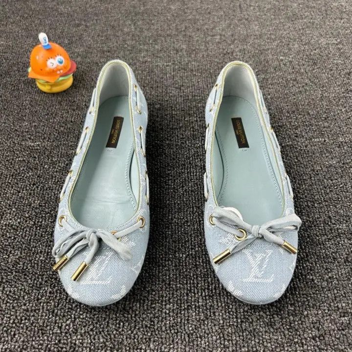 Louis Vuitton Louis Vuitton Classic Flat Casual Shoes for Women -2508 Size US 5 / IT 35 - 2 Thumbnail