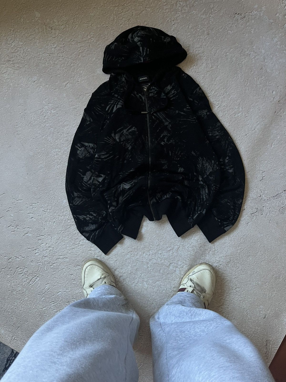 Diesel Vintage Diesel Zip Hoodie Y2K Archive Black Y2K Streetwear Size US S / EU 44-46 / 1 - 1 Thumbnail