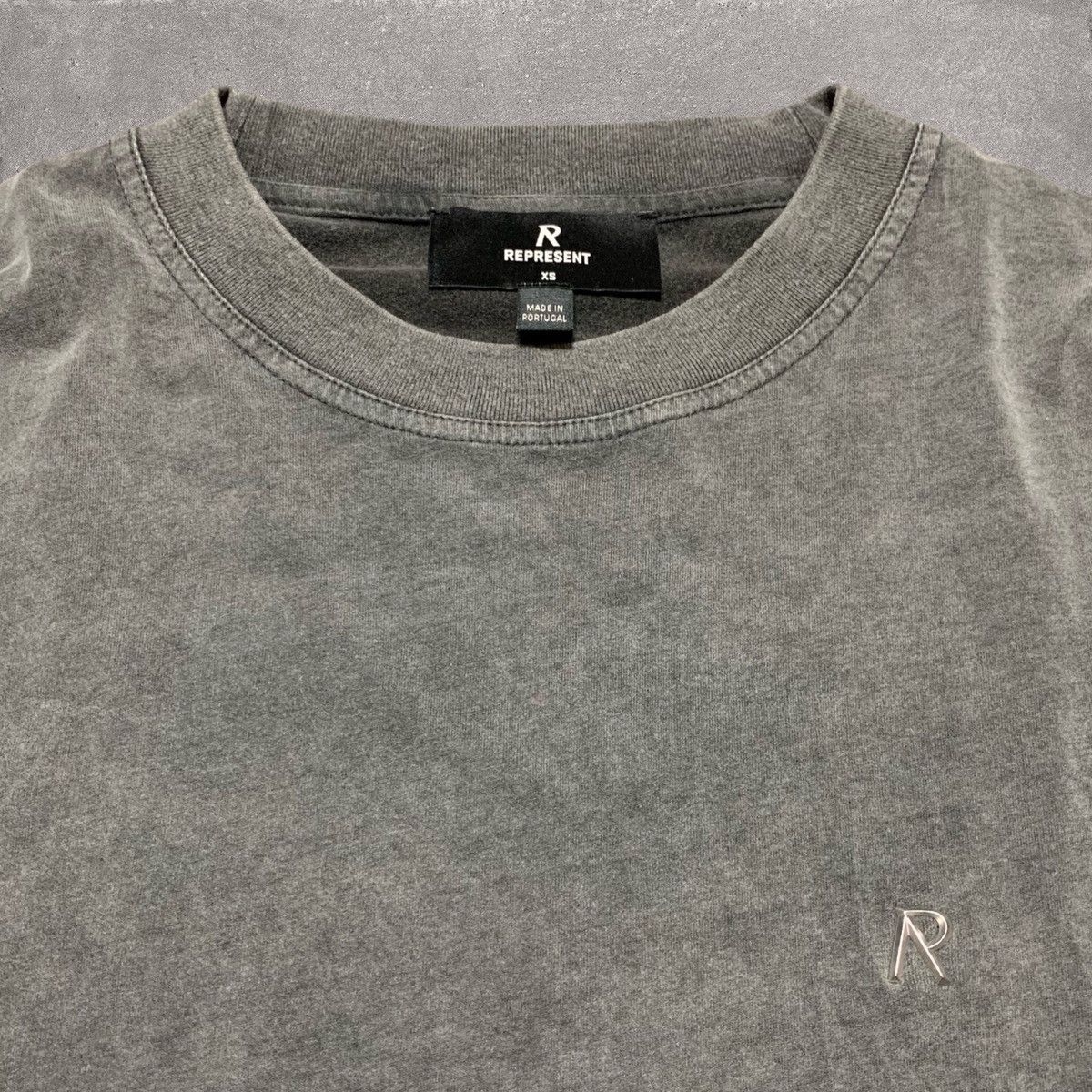 Represent Clo. Represent XS Metal Initial R Vintage Grey Tee Size US XS / EU 42 / 0 - 3 Thumbnail