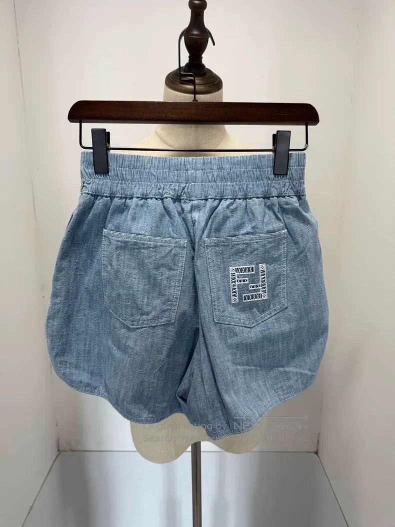 Fendi Fendi Lace FF Shorts Size 25" / US 0 / IT 36 - 2 Thumbnail