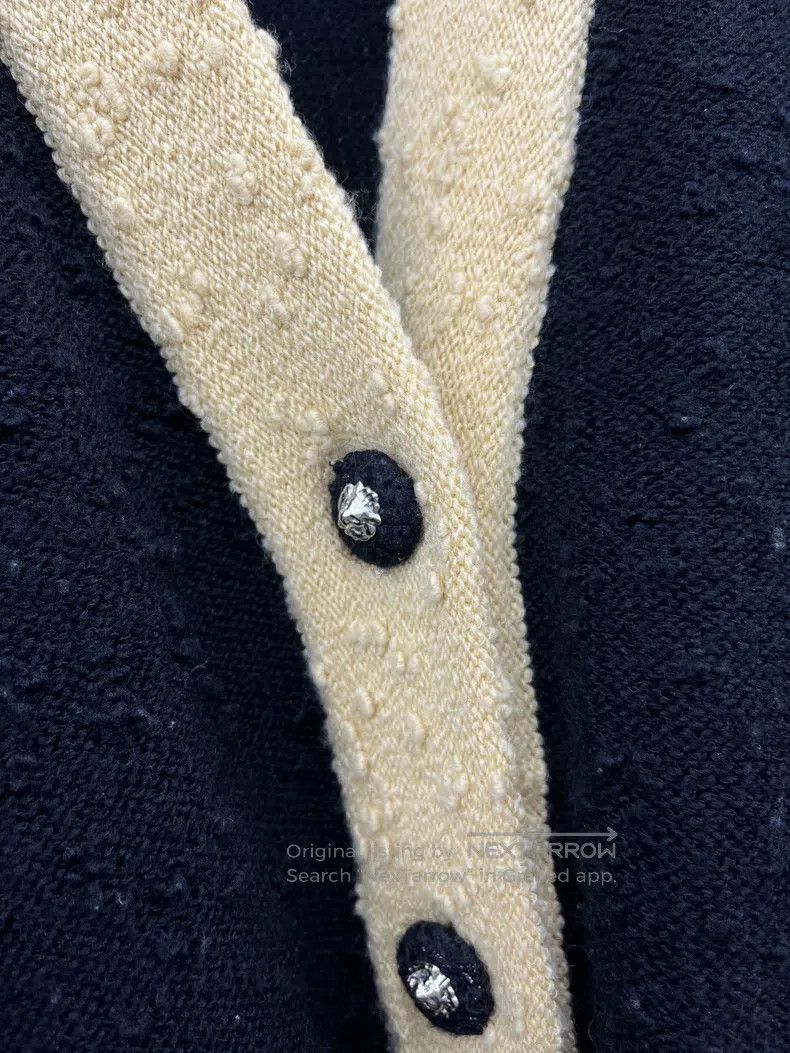 Chanel Chanel 24K black stitched knitted cardigan coat Size XS / US 0-2 / IT 36-38 - 2 Thumbnail