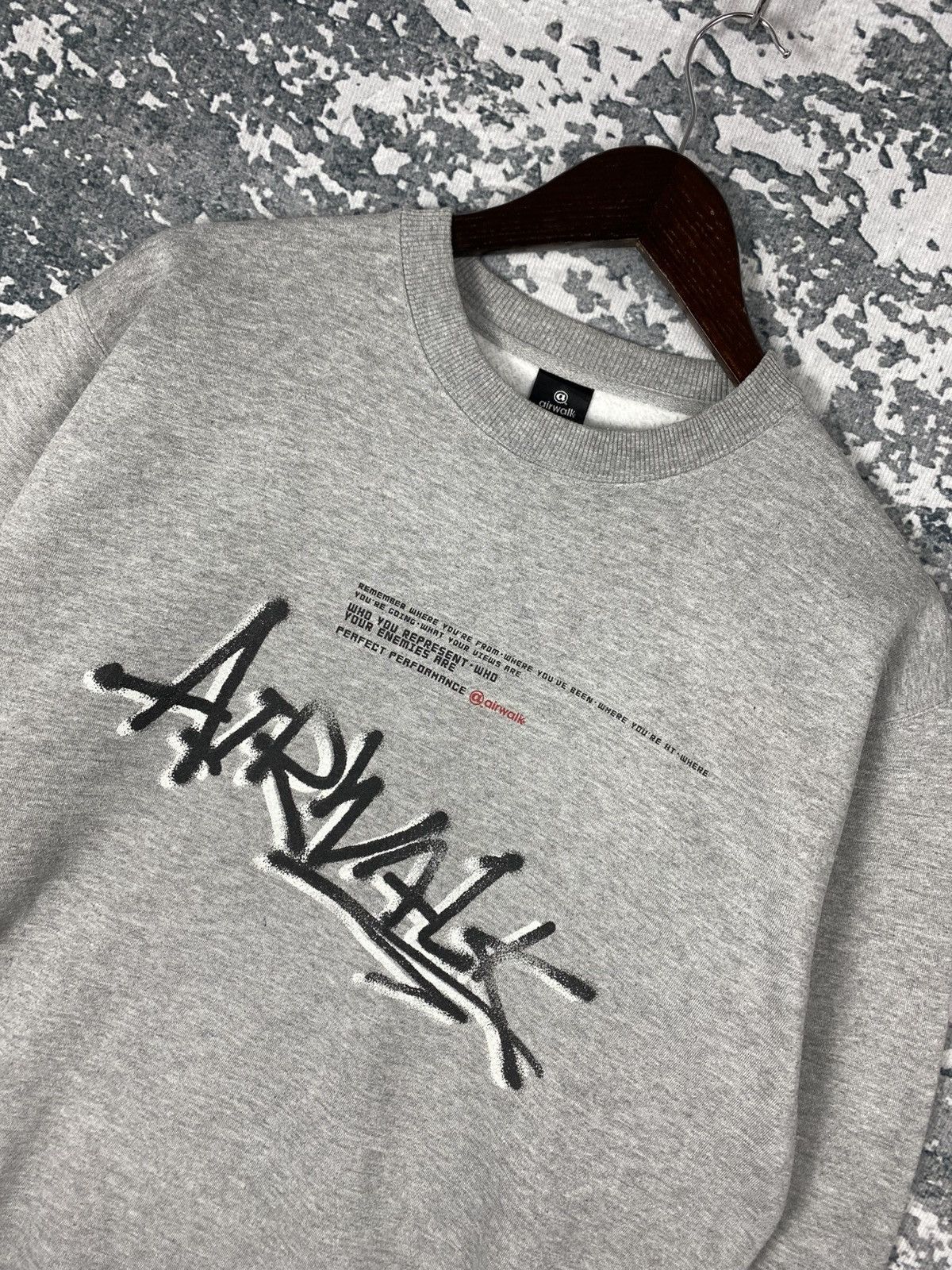 Airwalk Vintage Airwalk Crewneck Sweatshirts Size US L / EU 52-54 / 3 - 2 Thumbnail