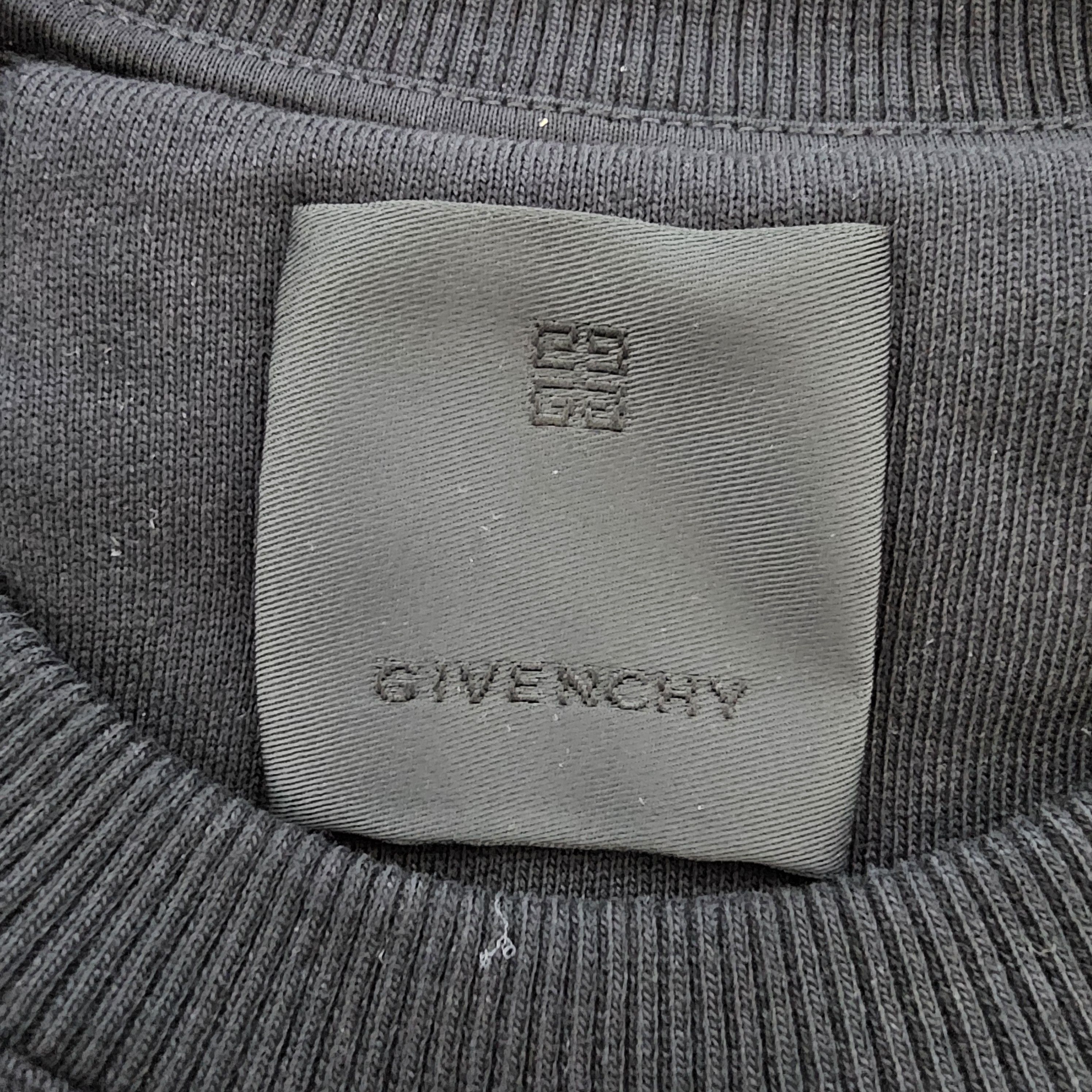 Givenchy logo-print eyelet-detailing oversized sweatshirt Size US S / EU 44-46 / 1 - 7 Thumbnail
