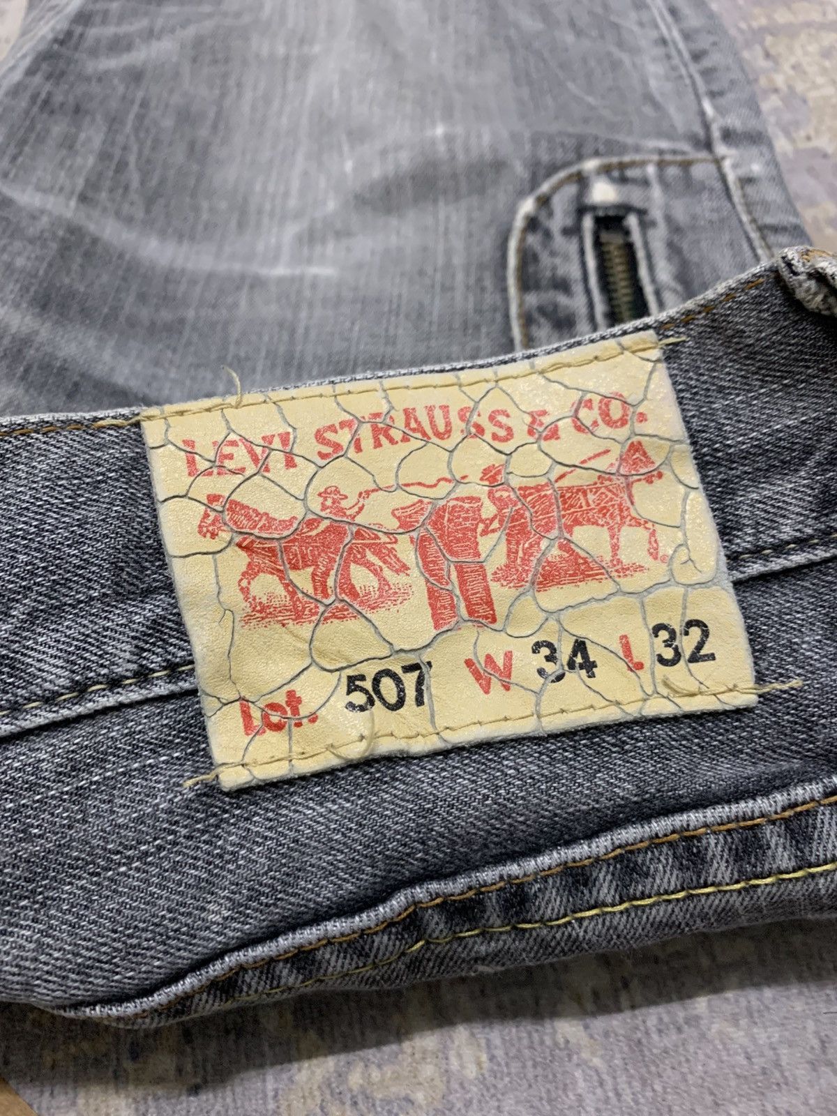Levi's Levis 507 Flared Jeans Bootcut Clawmark Distressed Jeans Size US 34 / EU 50 - 10 Thumbnail