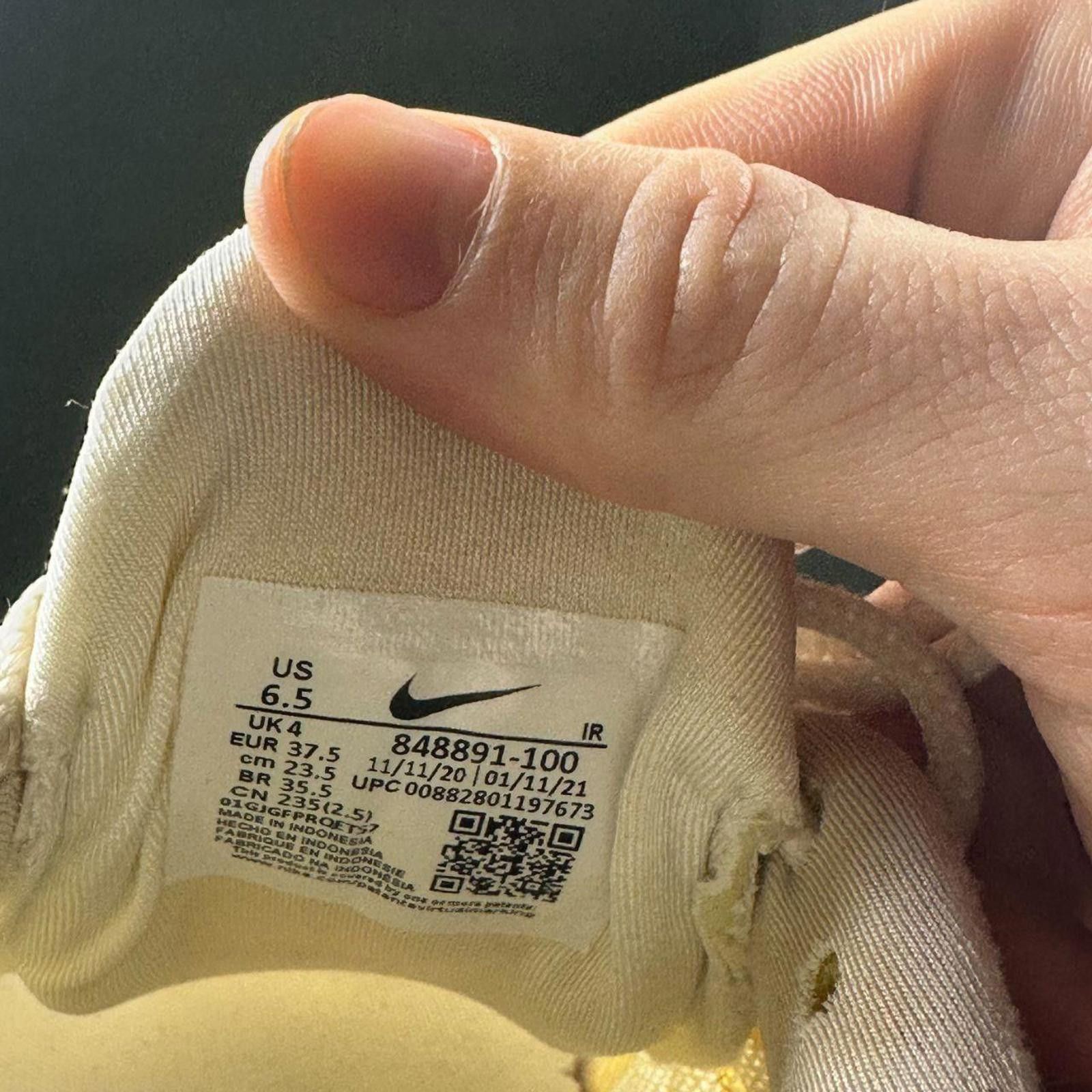 Nike Nike Air Max Plus TN “White/Yellow Fade” — US 6.5 Size US 6 / IT 36 - 4 Thumbnail