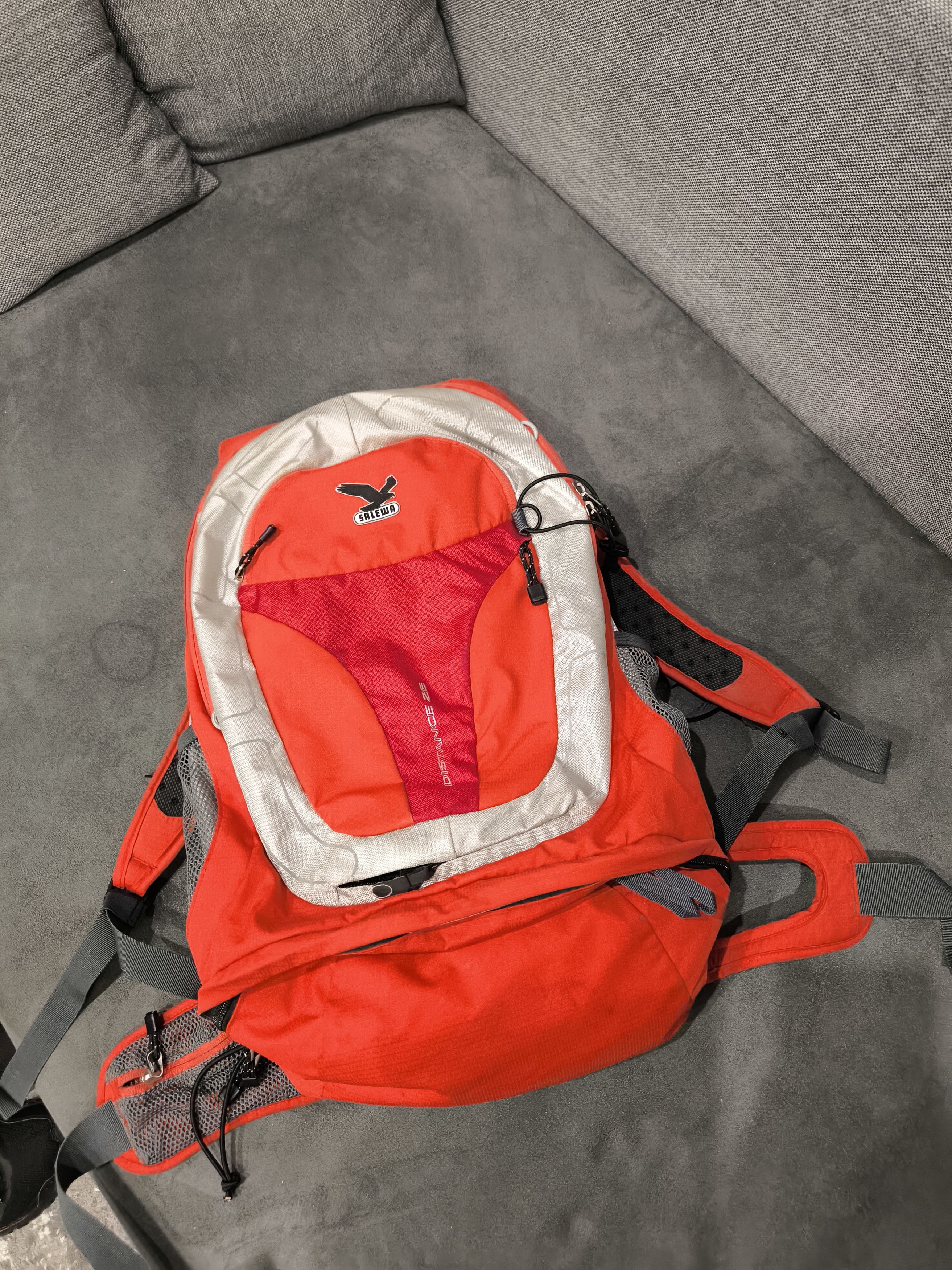 SALEWA Premium Salewa Distance 25 + Raincover Backpack Hiking Size ONE SIZE - 1 Thumbnail