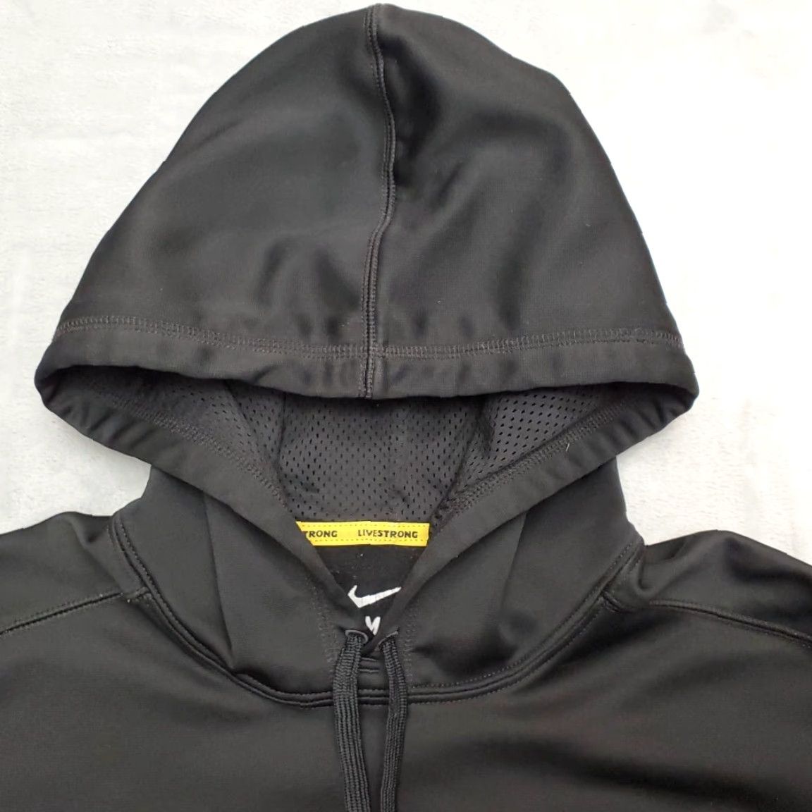 Nike VINTAGE Nike Hoodie Mens S Black Livestron Therma Fit Hooded Logo Fleece Sweatshirt Size US S / EU 44-46 / 1 - 6 Thumbnail