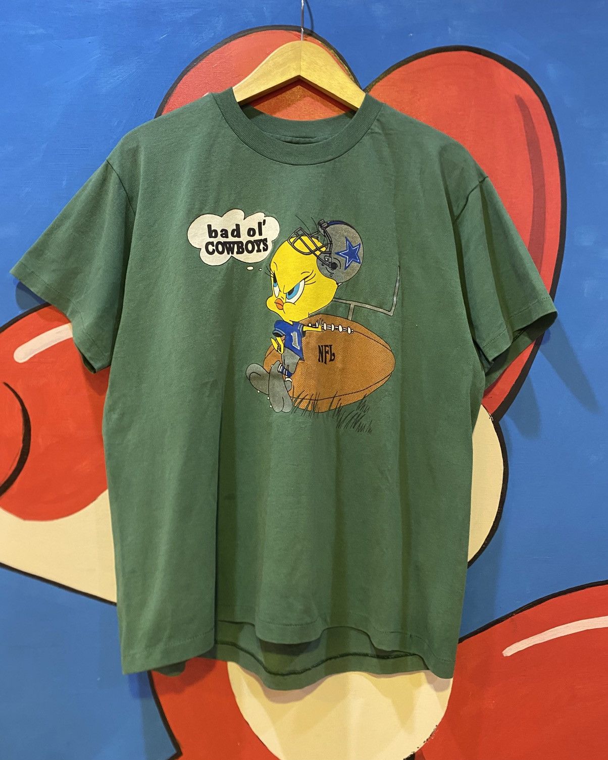 Hanes Vtg 90s Cleveland Bad Ol’ Browns Tweety Bird T Shirt Size US L / EU 52-54 / 3 - 1 Thumbnail