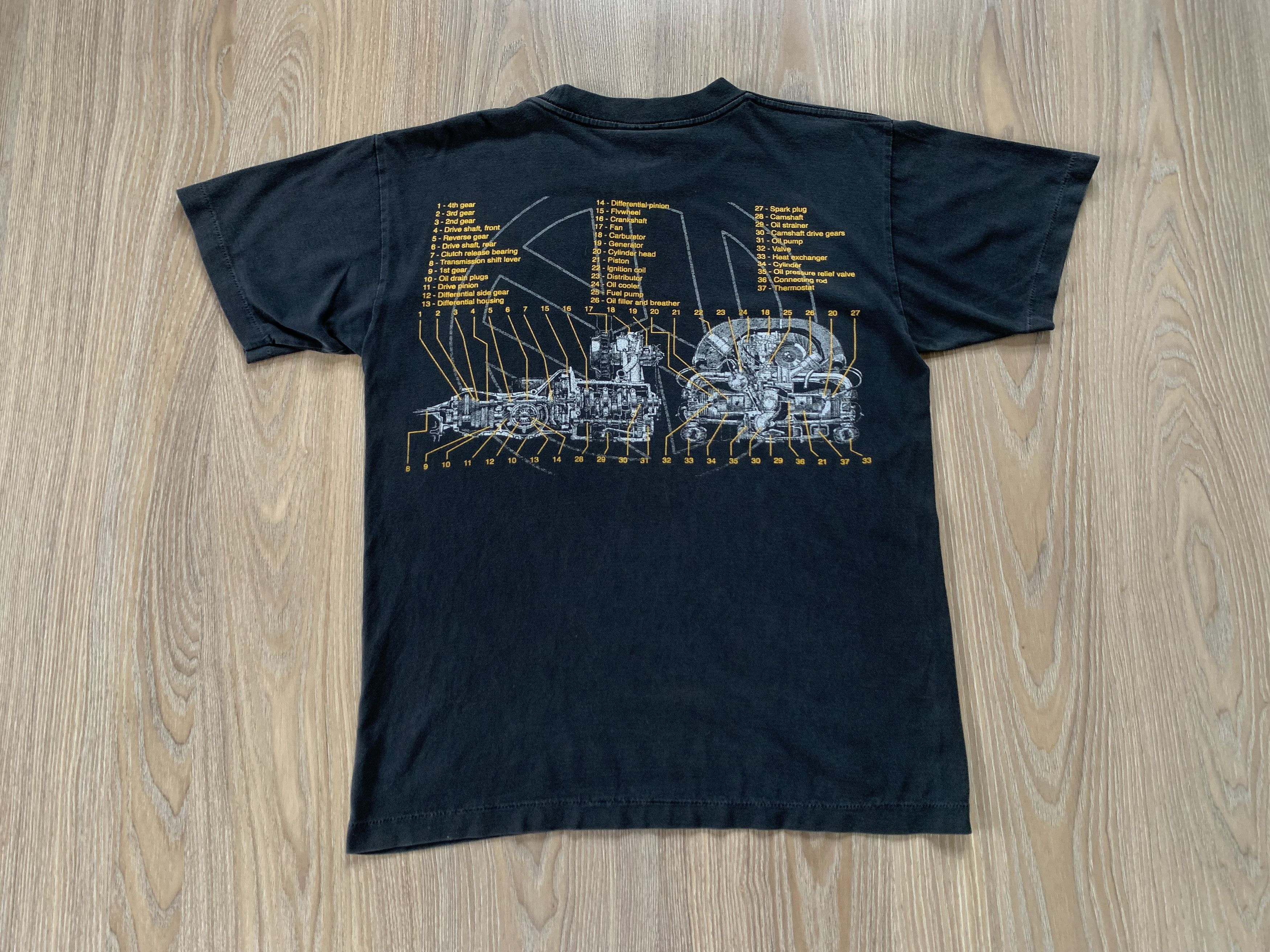 Vintage Volkswagen One Of The Family Vintage T Shirt Size US M / EU 48-50 / 2 - 3 Thumbnail