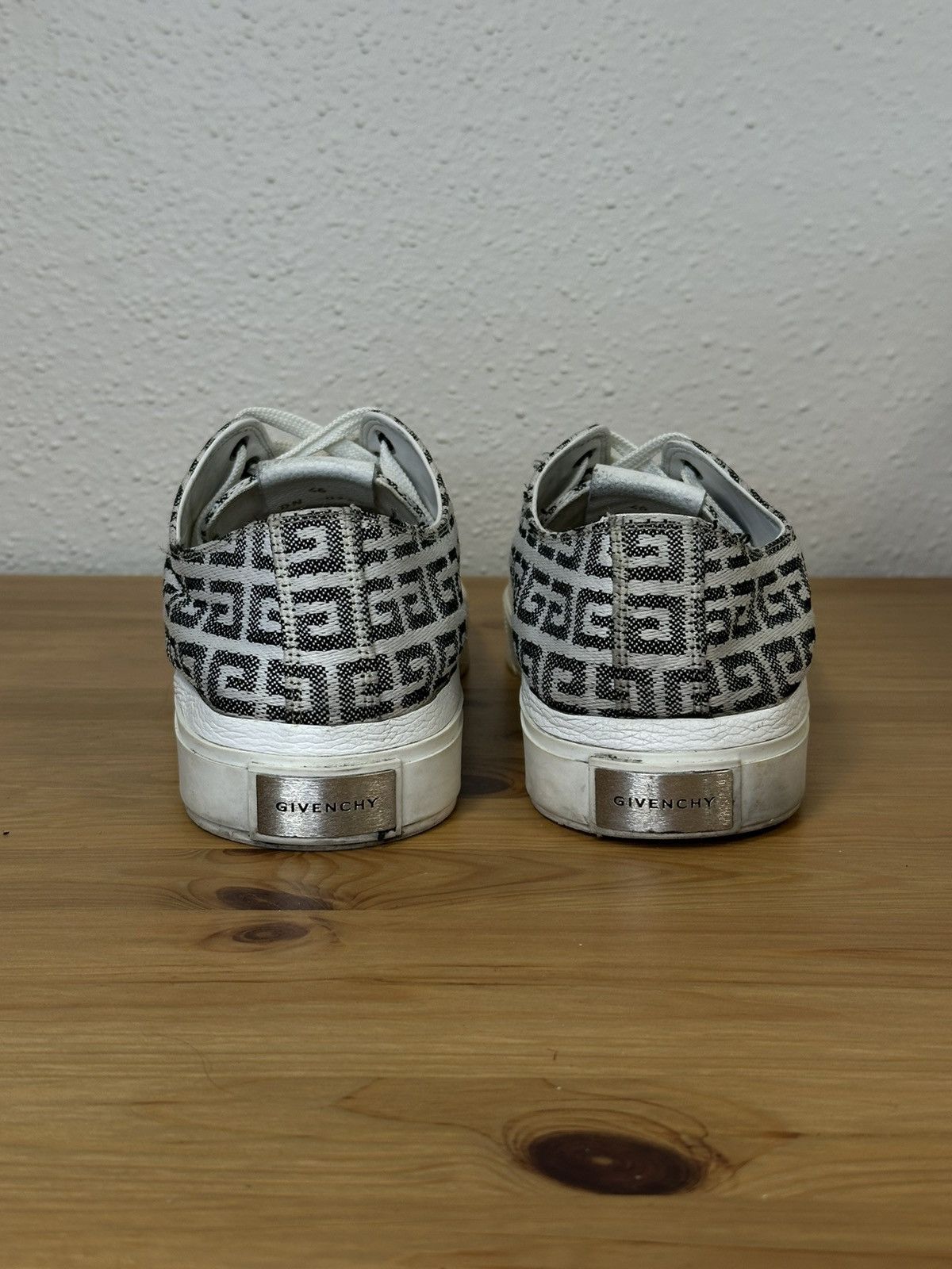 Givenchy Givenchy City Low Sneakers Size US 13 / EU 46 - 3 Thumbnail