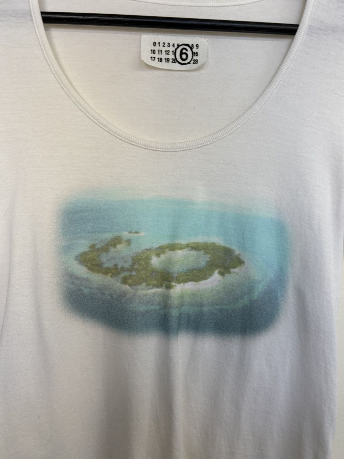 MM6 MM6 6 island tshirt Size S / US 4 / IT 40 - 3 Thumbnail