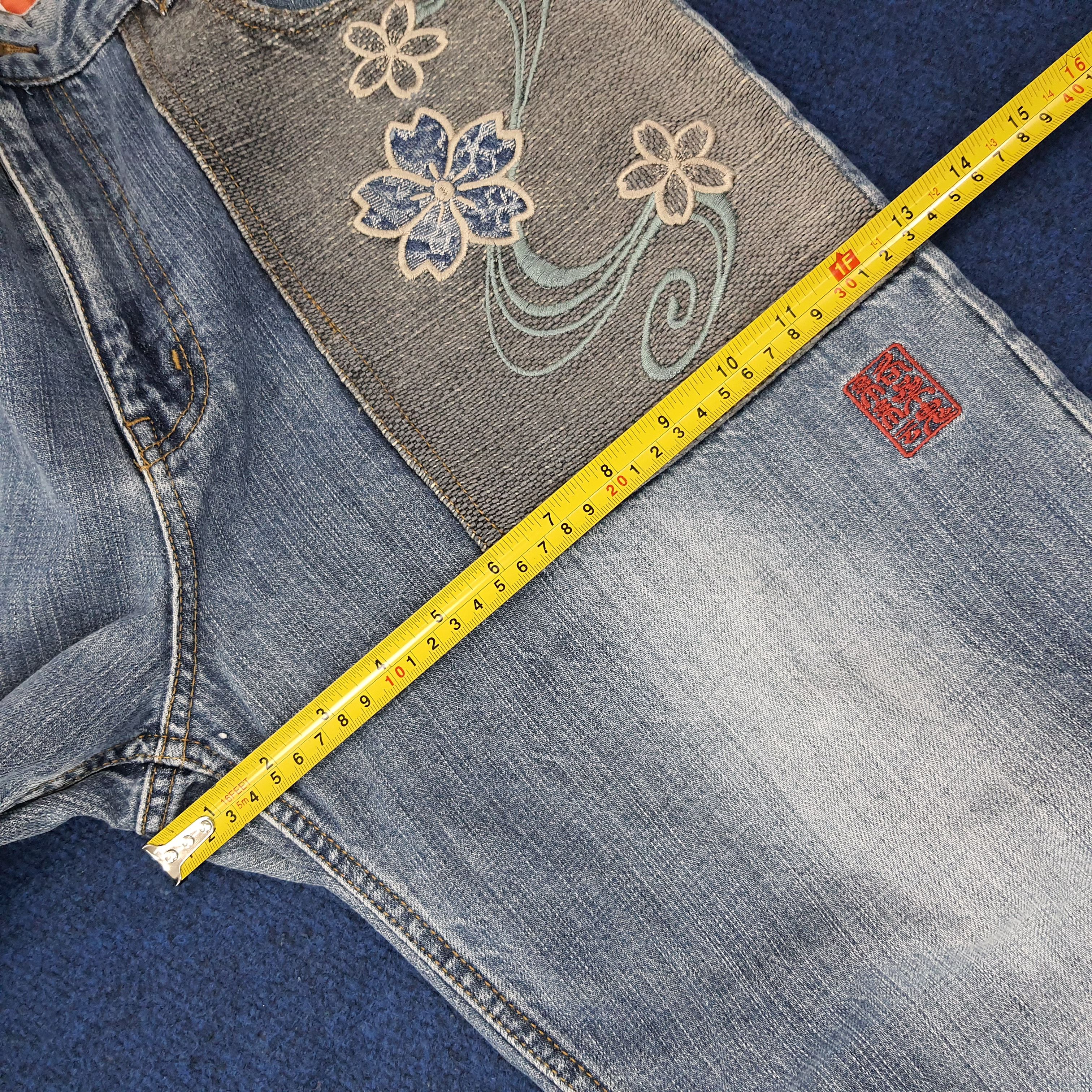 Japanese Brand Vintage Karakuri Tamashii (絡繰魂) Embroidery Jeans C252N29 Size US 33 - 14 Thumbnail