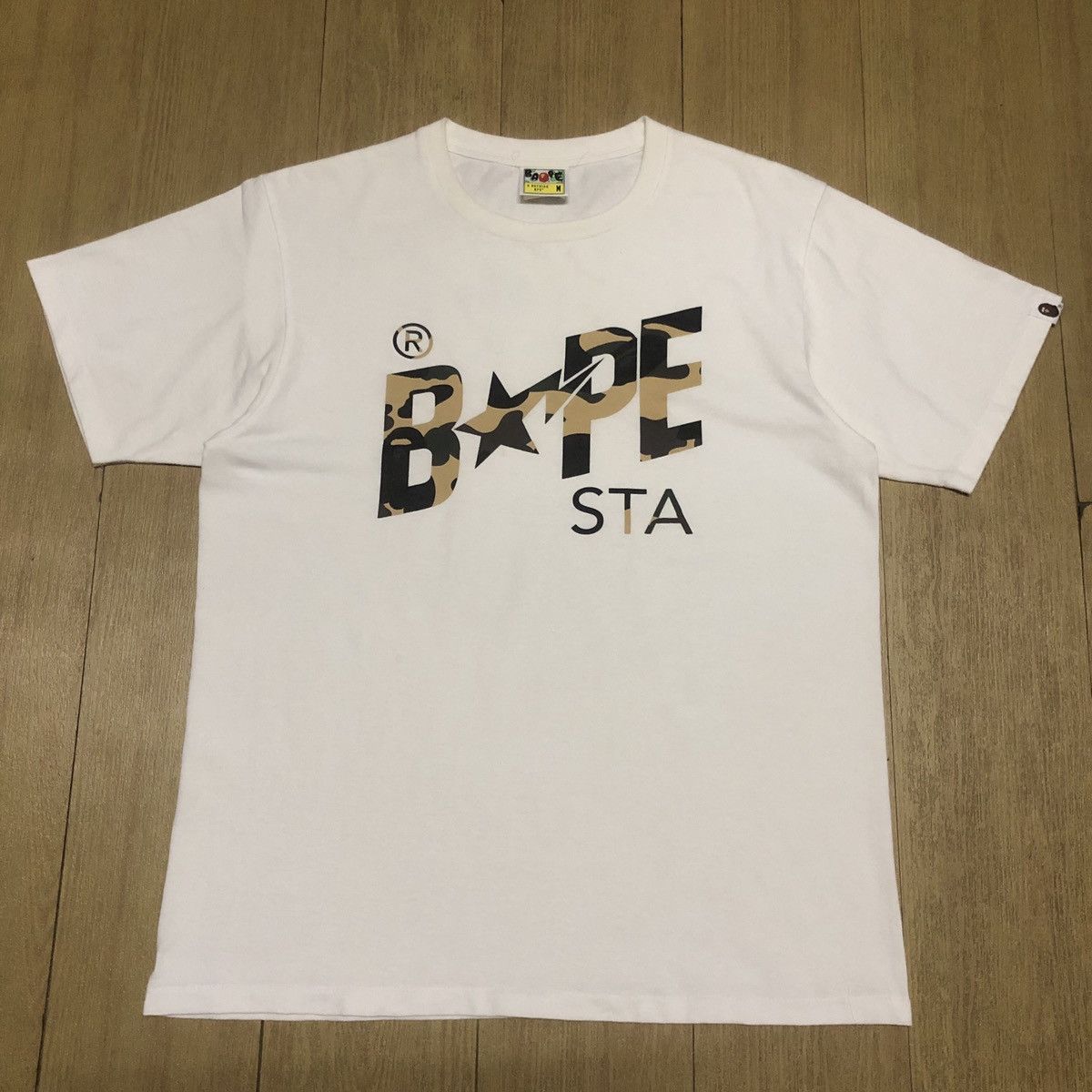 Bape 1st Camo BAPESTA Big Logo Tshirts Size US M / EU 48-50 / 2 - 1 Thumbnail