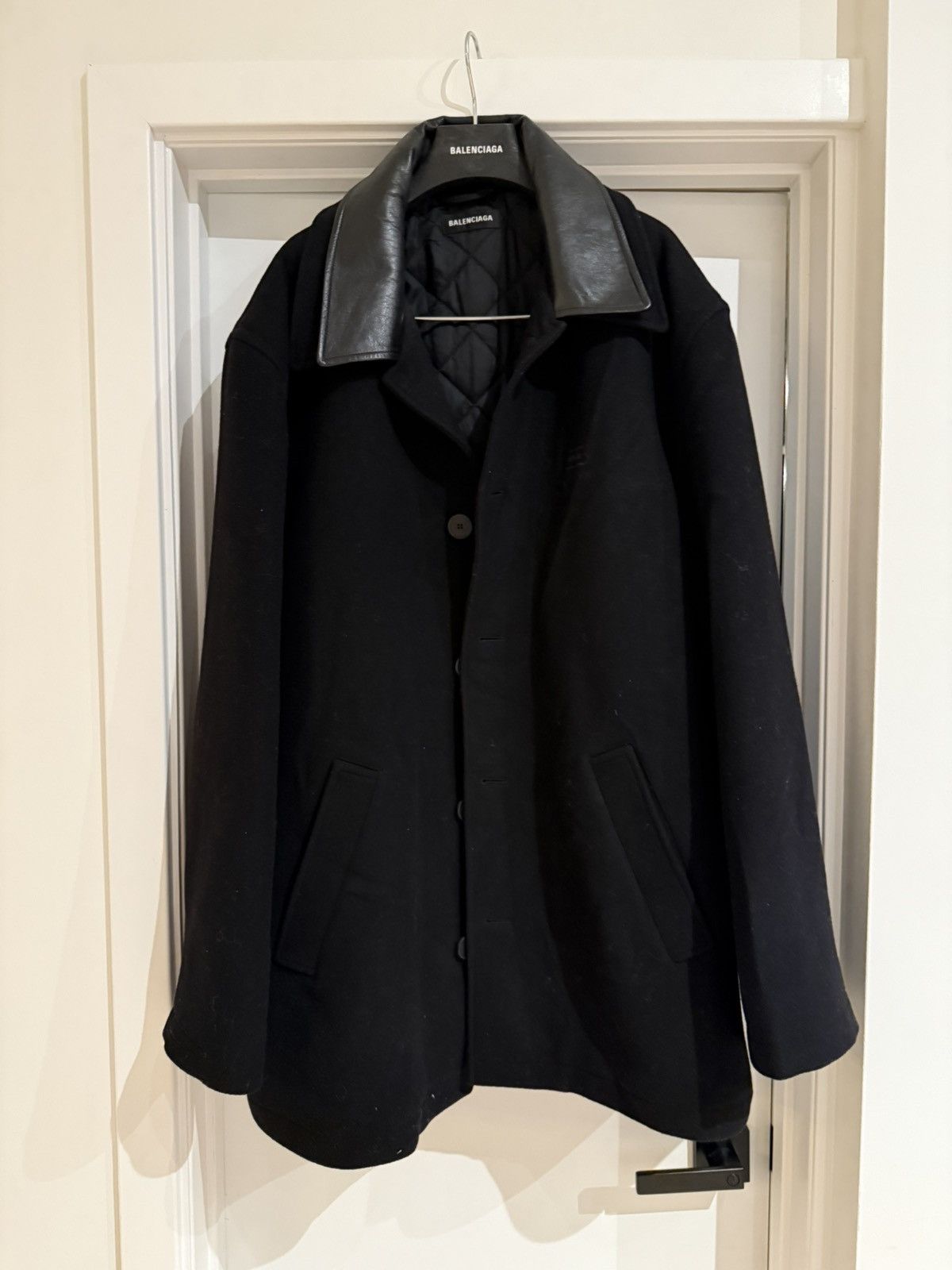 Balenciaga Balenciaga Detail Logo Heavy Wool Coat w/ Leather Collar Size US L / EU 52-54 / 3 - 1 Thumbnail
