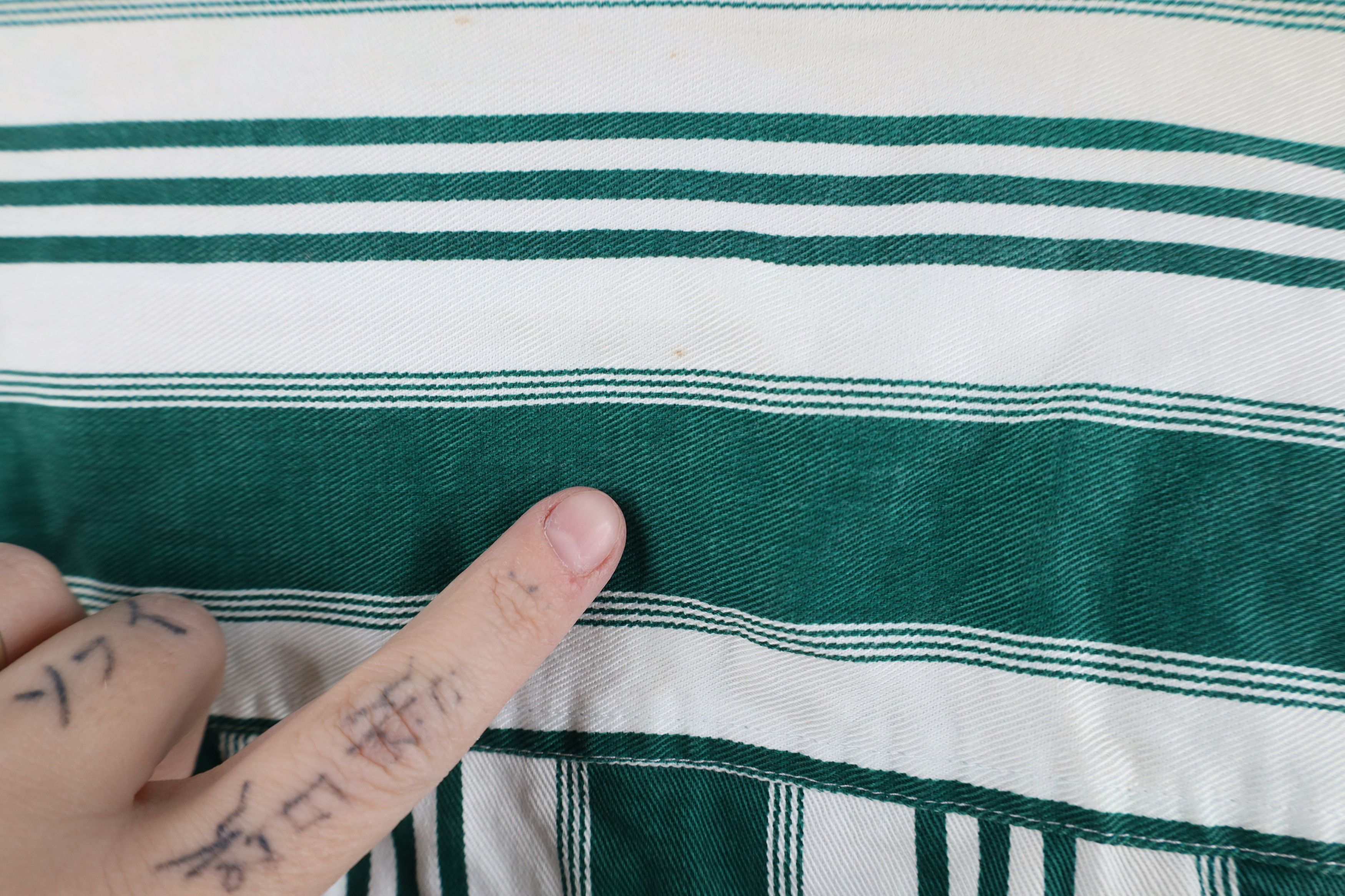 Vintage Vintage 90s Streetwear Striped Collared Button Shirt Size L / US 10 / IT 46 - 13 Thumbnail