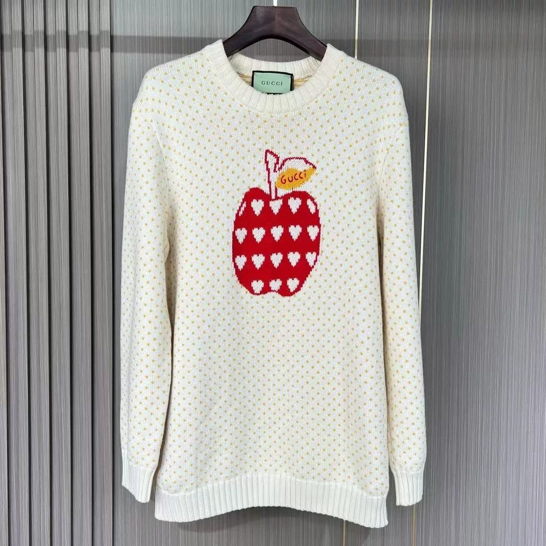Gucci gucci apple heart letter sweater xl Size XL / US 12-14 / IT 48-50 - 1 Thumbnail