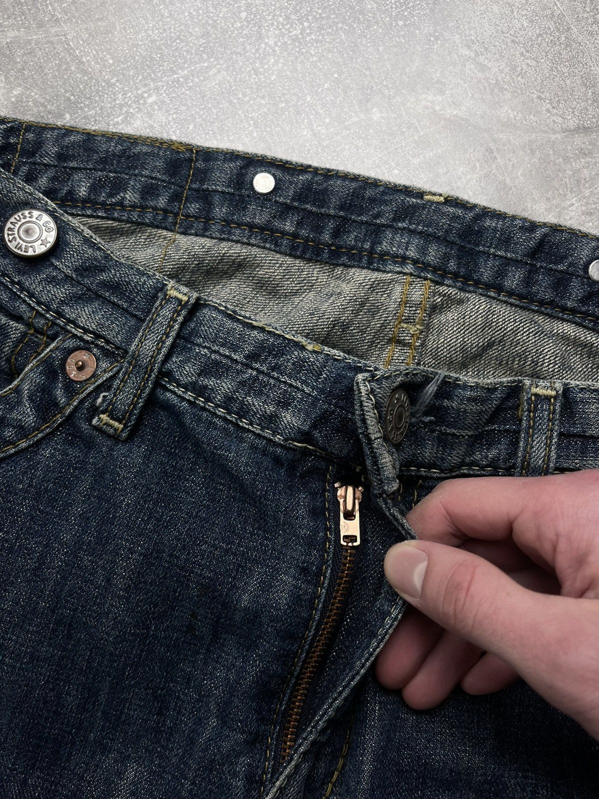 Levi's Levi’s Y2K Flared 5-Pocket Denim Flared Jeans Blue 2000s Size US 32 / EU 48 - 10 Thumbnail