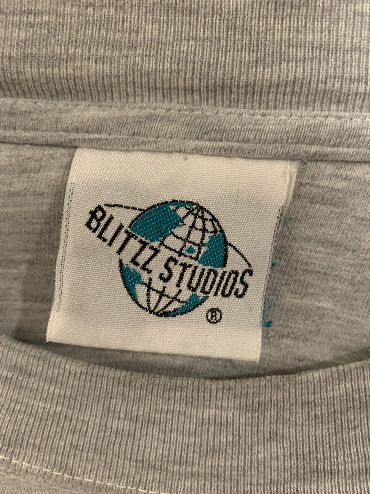 Vintage 90s Blitz Studios Fred Flintstone Football crewnexk Size US L / EU 52-54 / 3 - 4 Thumbnail