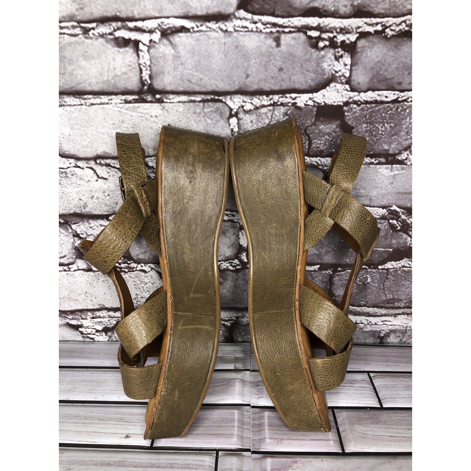 Other Kork-Ease Olive Green Leather Platform Wedge Ankle Strap San Size US 6 / IT 36 - 9 Thumbnail