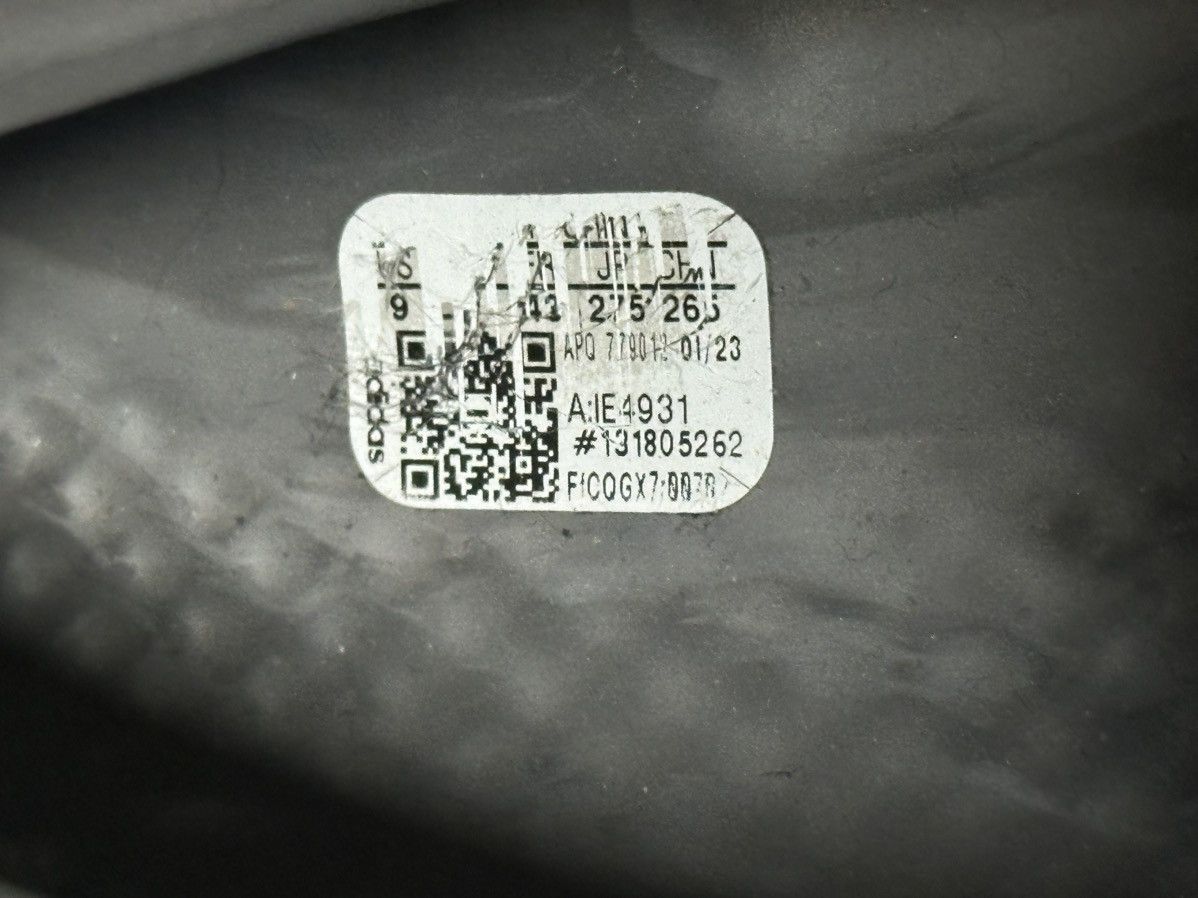 Yeezy Yeezy Foam RNR MX Granite Size US 9 / EU 42 - 7 Thumbnail