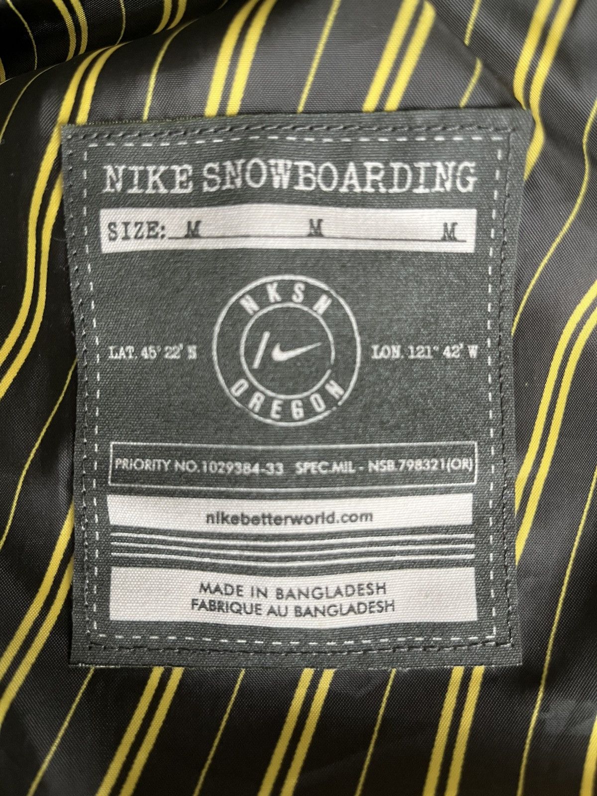 Nike Nike Snowboarding Vernon Jacket Size US M / EU 48-50 / 2 - 11 Thumbnail