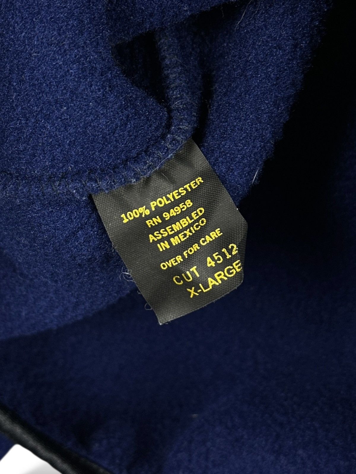 Champion Vintage Champion Small Logo Fleece Pullover Size US XL / EU 56 / 4 - 8 Thumbnail
