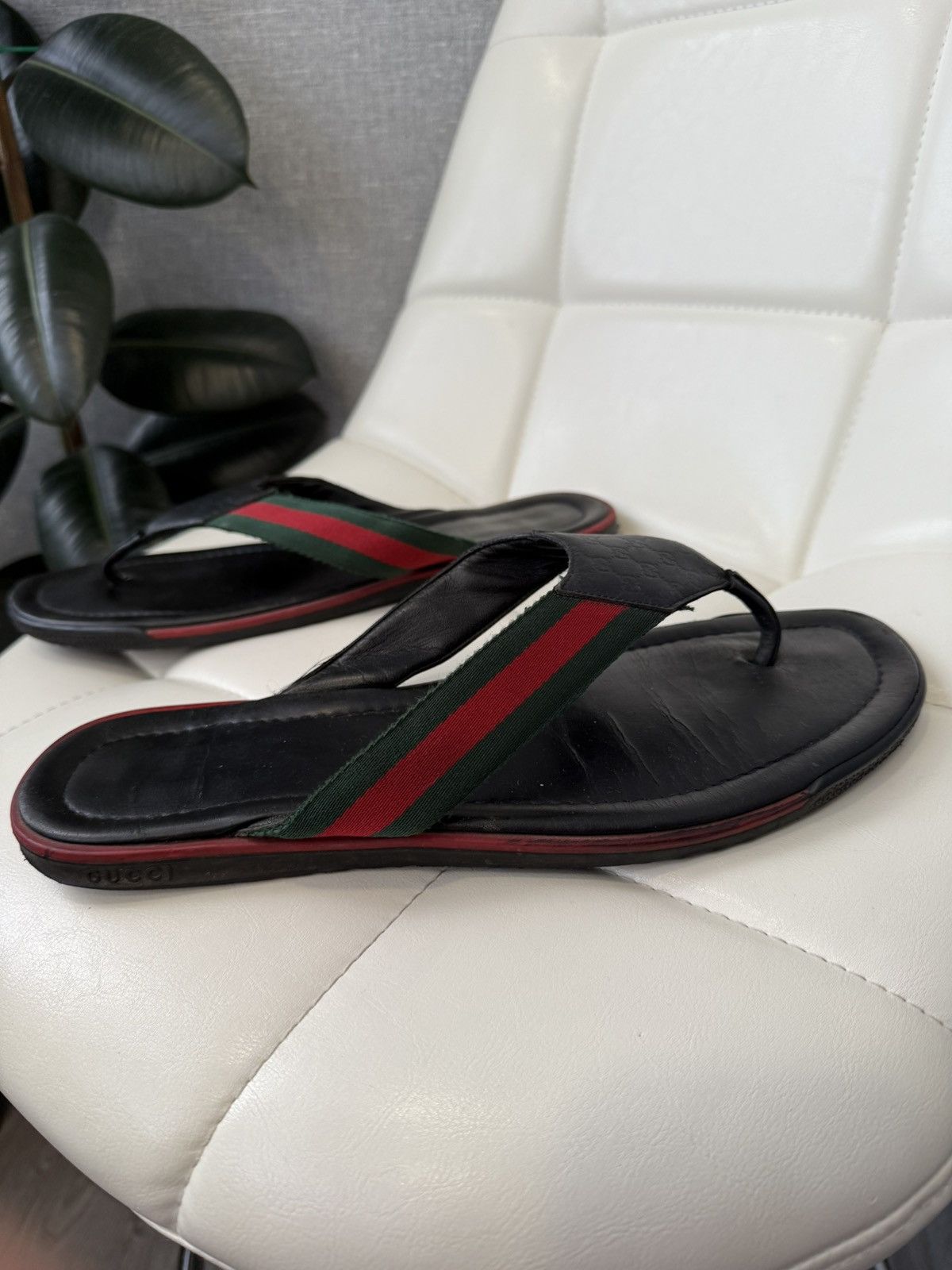 Gucci Gucci Black Leather Flip Flops Sandals GG Web Stripe Slides Size US 11 / EU 44 - 10 Thumbnail