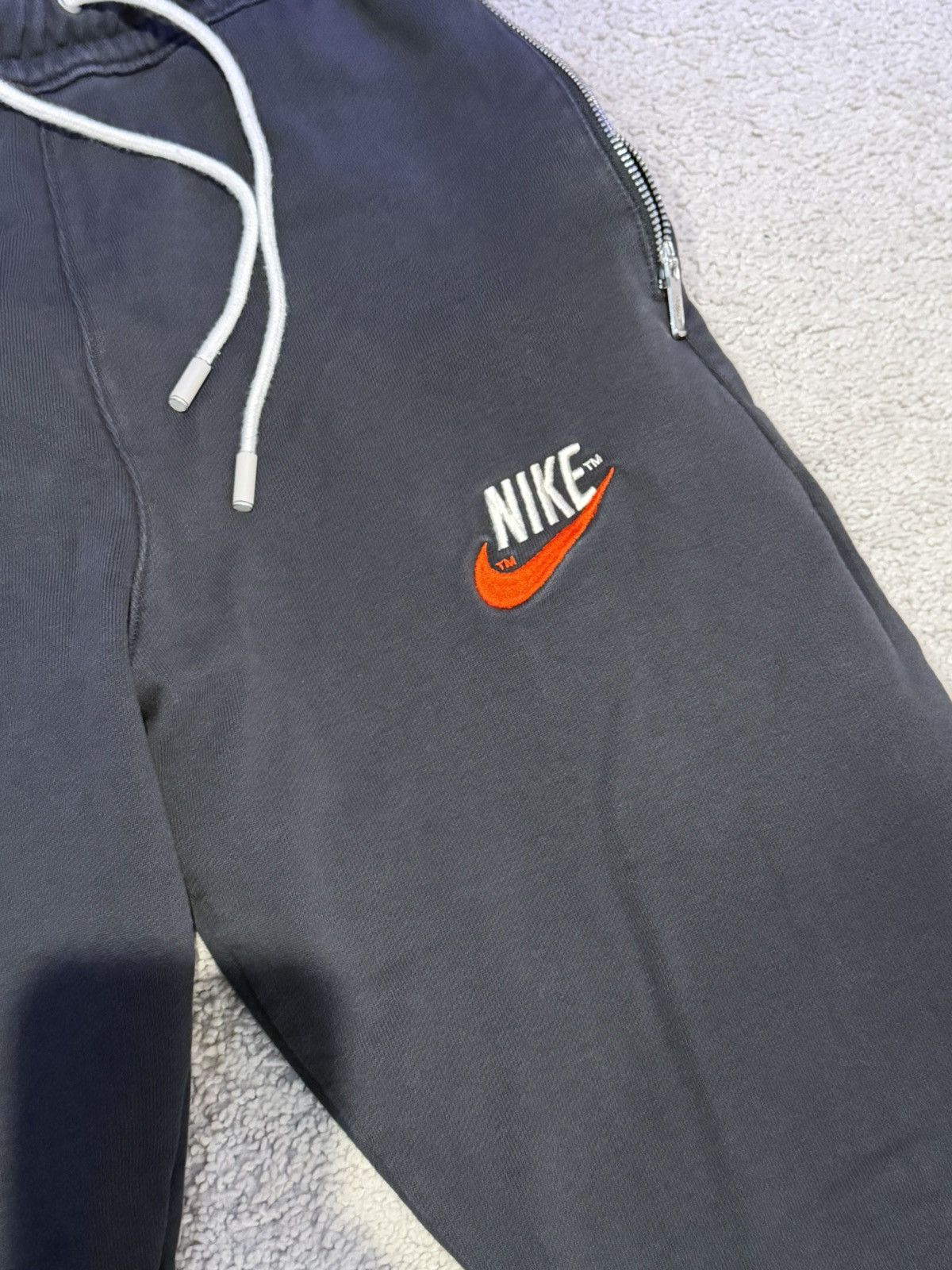 Nike Nike Sweatpants Size US 28 / EU 44 - 2 Thumbnail
