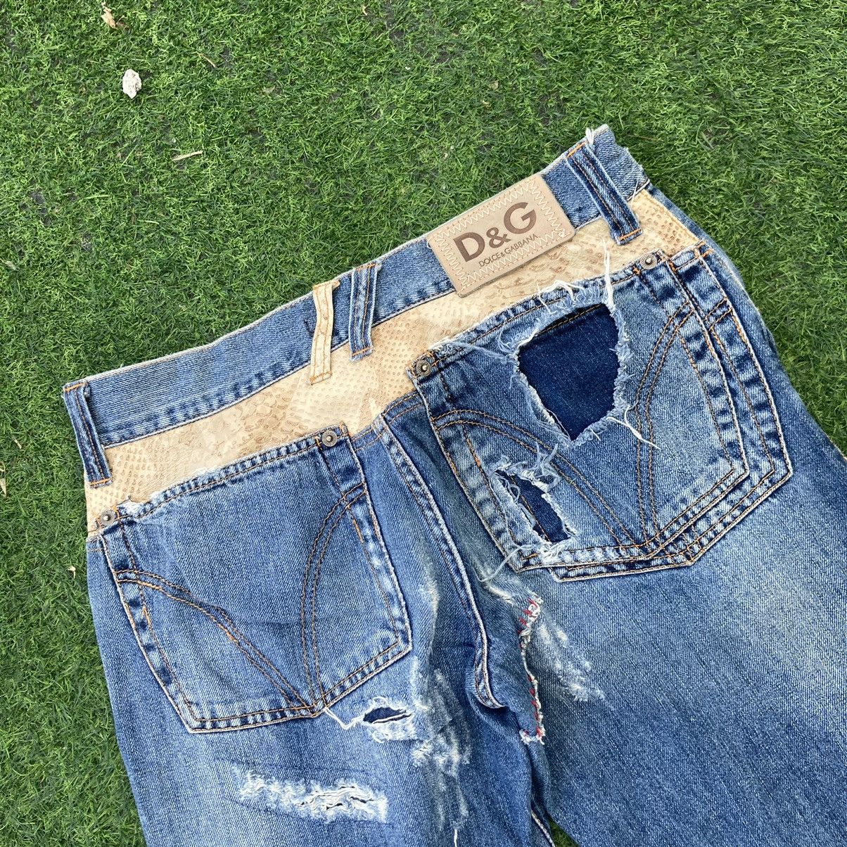 Dolce & Gabbana DOLCE AND GABBANA RIPED STYLE JEANS Size US 29 - 11 Thumbnail