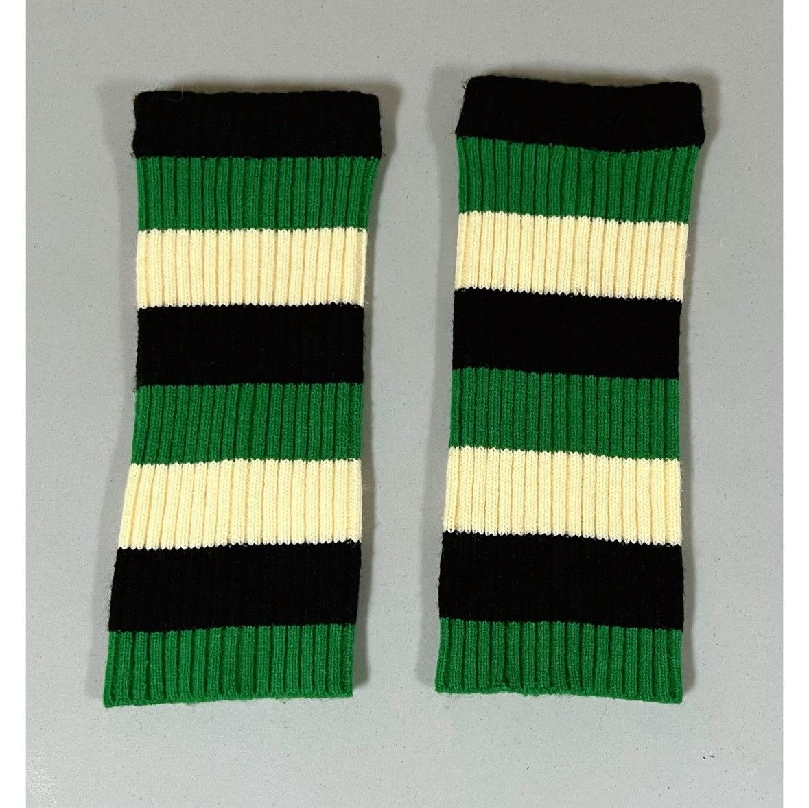Vintage Green Black Tan Striped Knit Leg Warmers 💚🖤✨ #winter #knit Size ONE SIZE - 1 Thumbnail