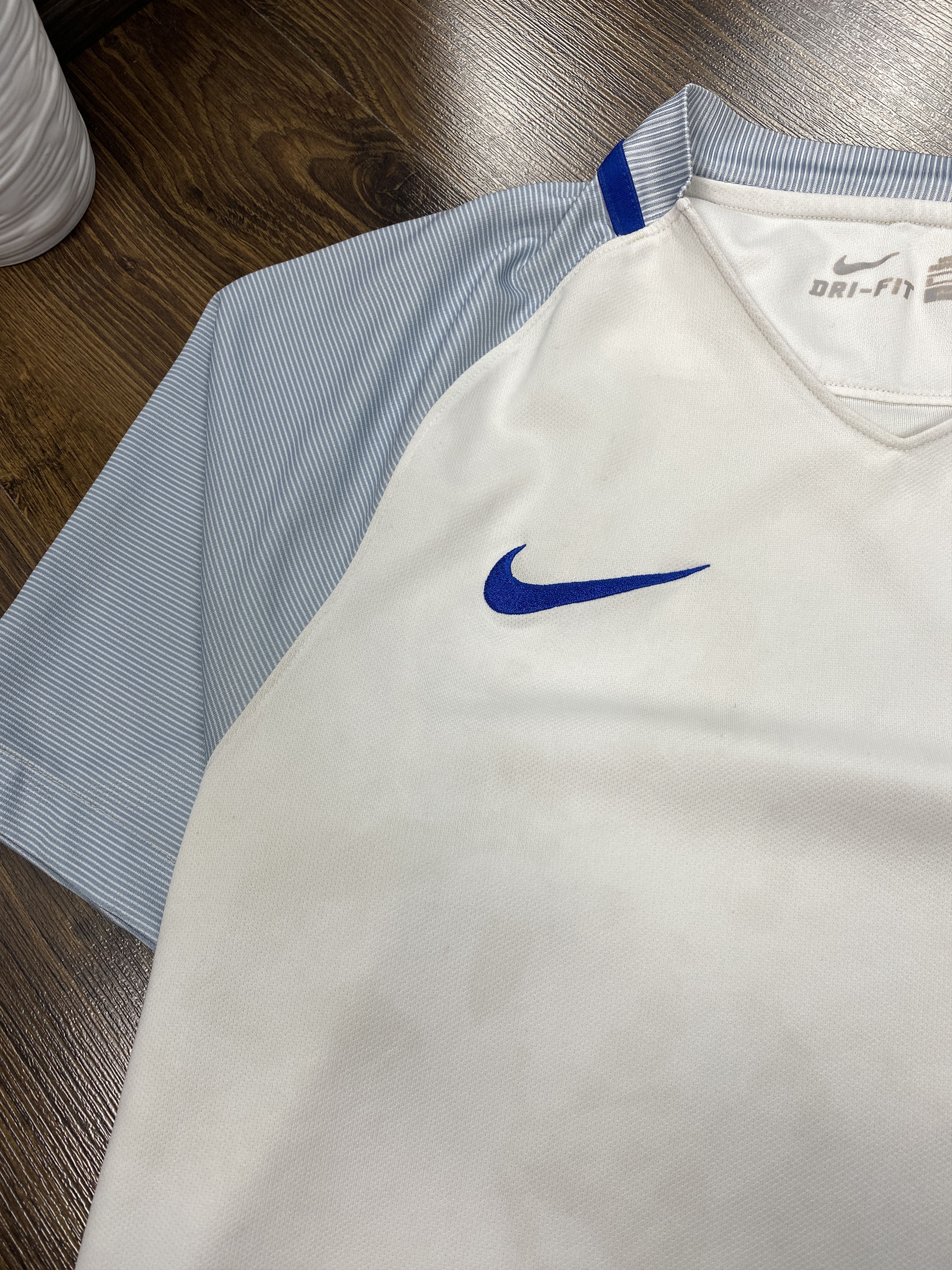 Nike Nike England Mens T-shirt jersey Size US S / EU 44-46 / 1 - 3 Thumbnail