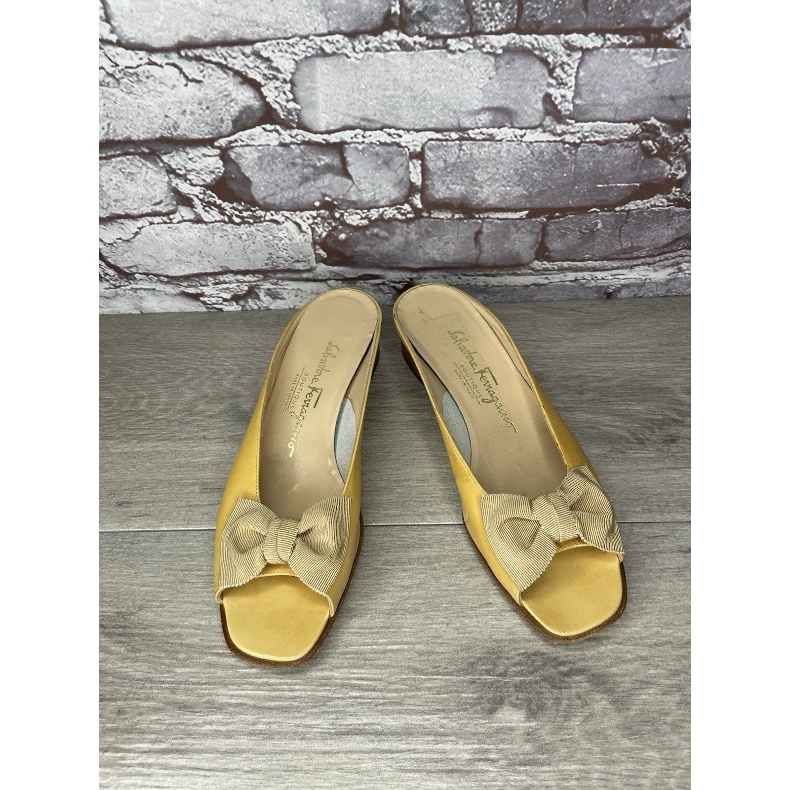 Salvatore Ferragamo Salvatore Ferragamo Yellow Patent Leather Slip On Heel Shoes Size US 7.5 / IT 37.5 - 17 Thumbnail