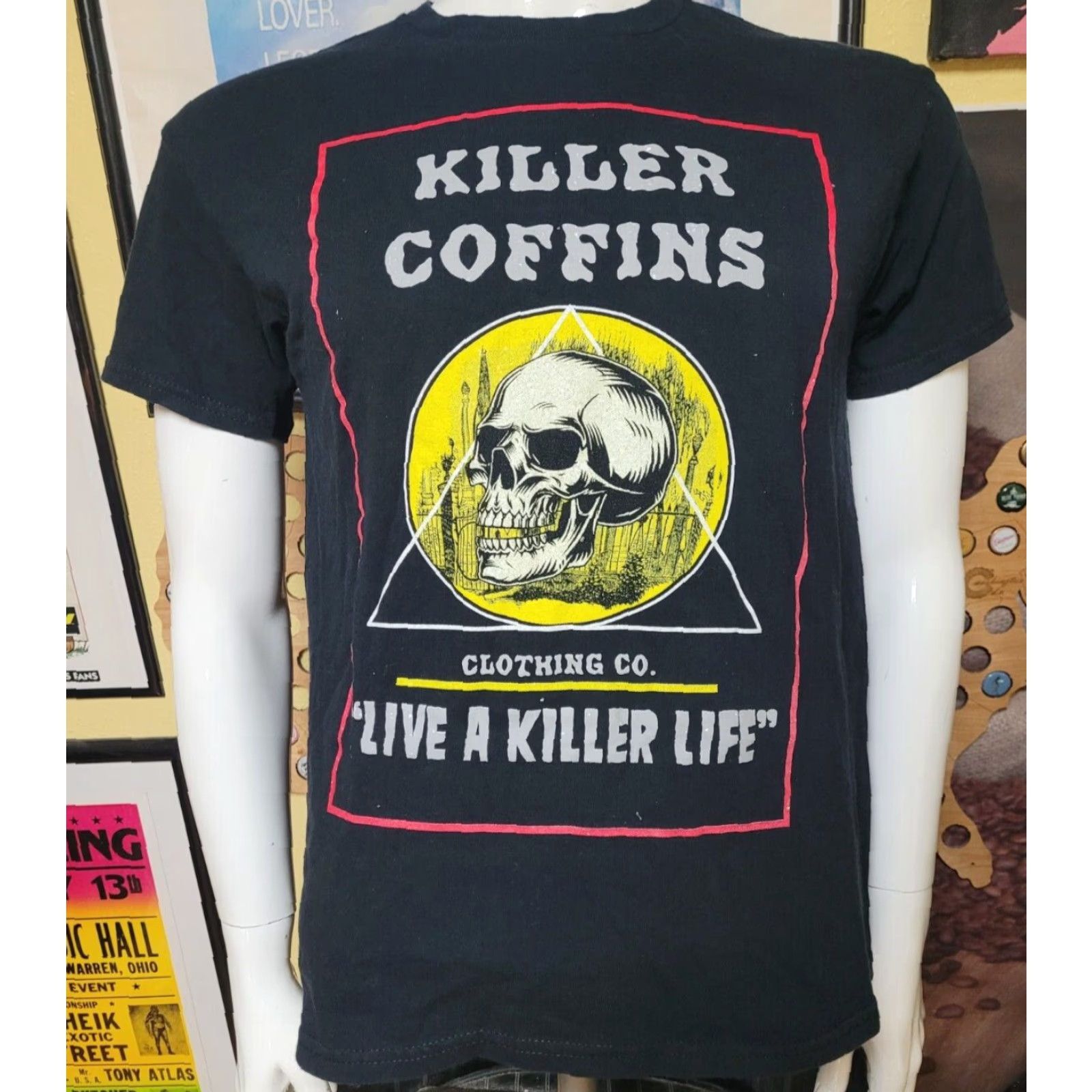 Pacsun Killer Coffins T Shirt Medium Black PacSun Mens Crew Neck Short Sleeve Horror Metal Movie Music Steampunk Tattoo 2000s Style Clothing Co Monroe MI Size US M / EU 48-50 / 2 - 2 Thumbnail