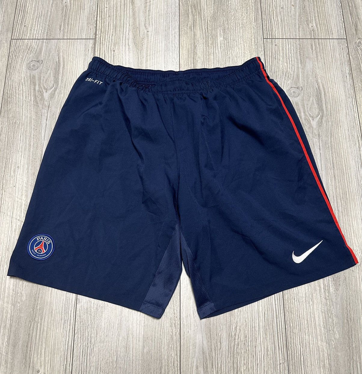 Nike Vintage Nike x Paris Saint German PSG 2013 Sportswear Shorts Size US 36 / EU 52 - 1 Thumbnail