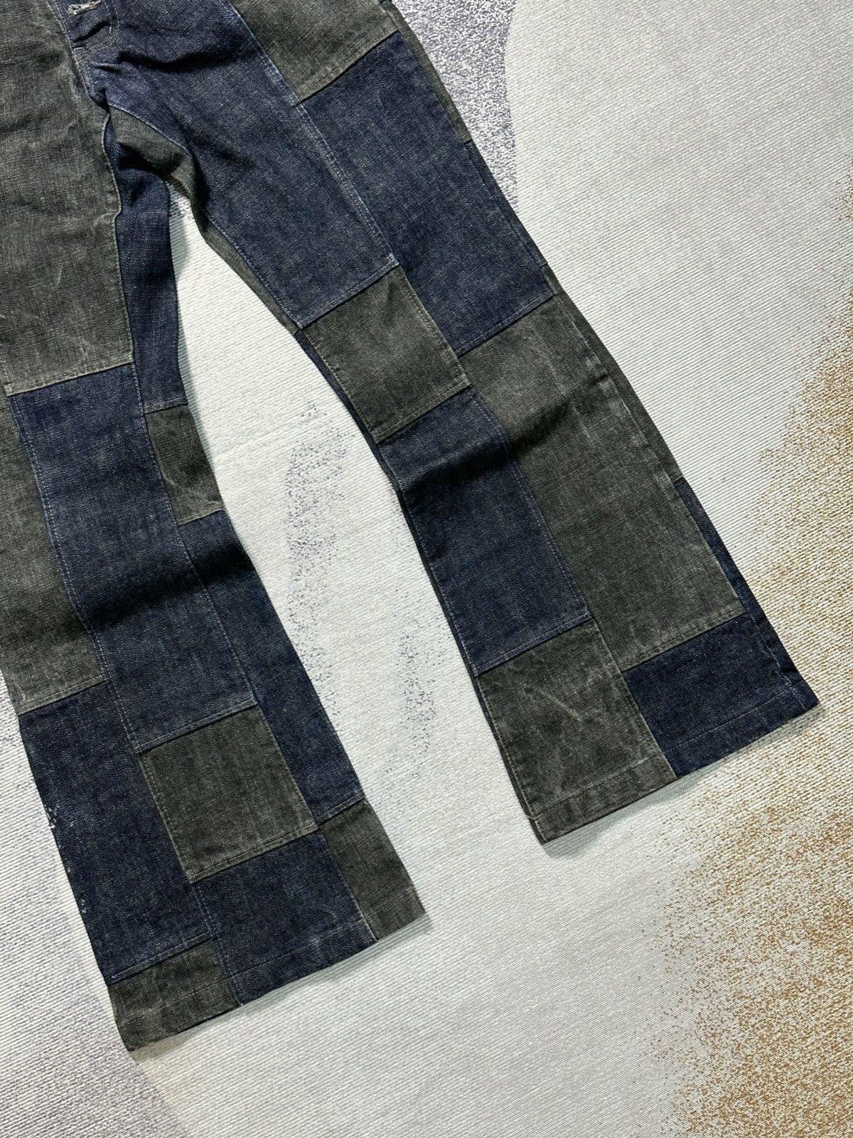 Undercover × Uniqlo 2000s Tornado Mart Flare Patchwork Denim Jeans Size US 30 / EU 46 - 4 Thumbnail