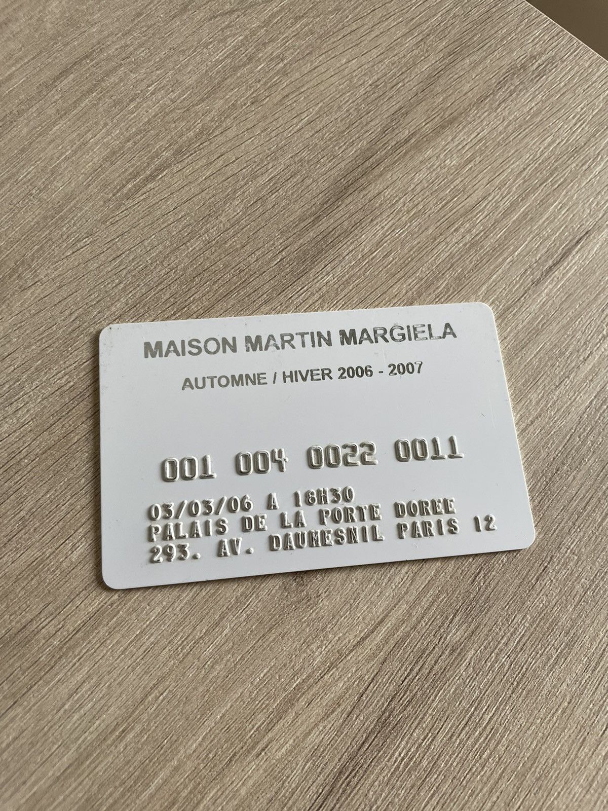 Pre-owned Maison Margiela Aw2006-2007 Credit Card Show Invitation In White