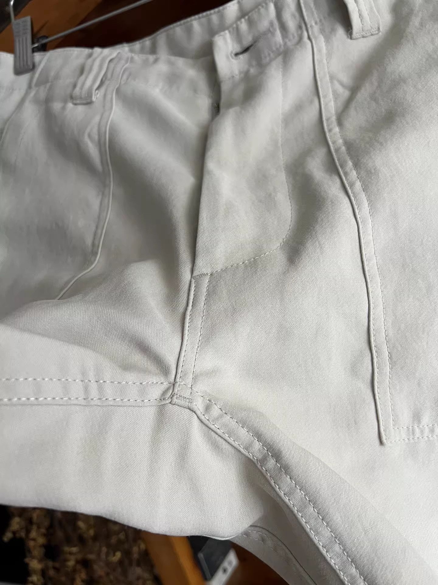 Nanamica Nanamica Light White Cargo Shorts Size US 32 / EU 48 - 8 Thumbnail