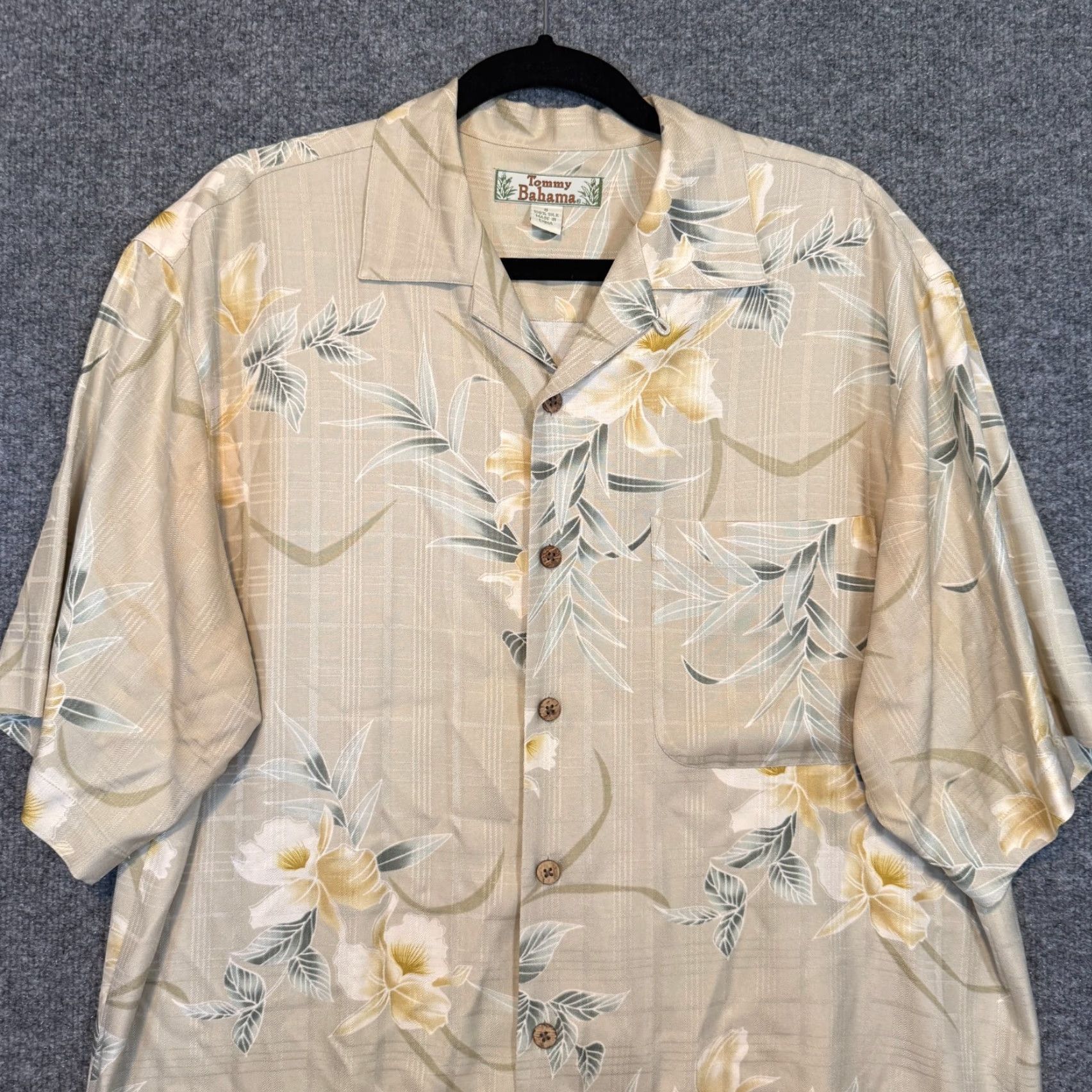 Tommy Bahama Tommy Bahama Shirt Mens Small Yellow Silk Short Sleeve Button-Up Floral Hawaiian Size US S / EU 44-46 / 1 - 4 Thumbnail