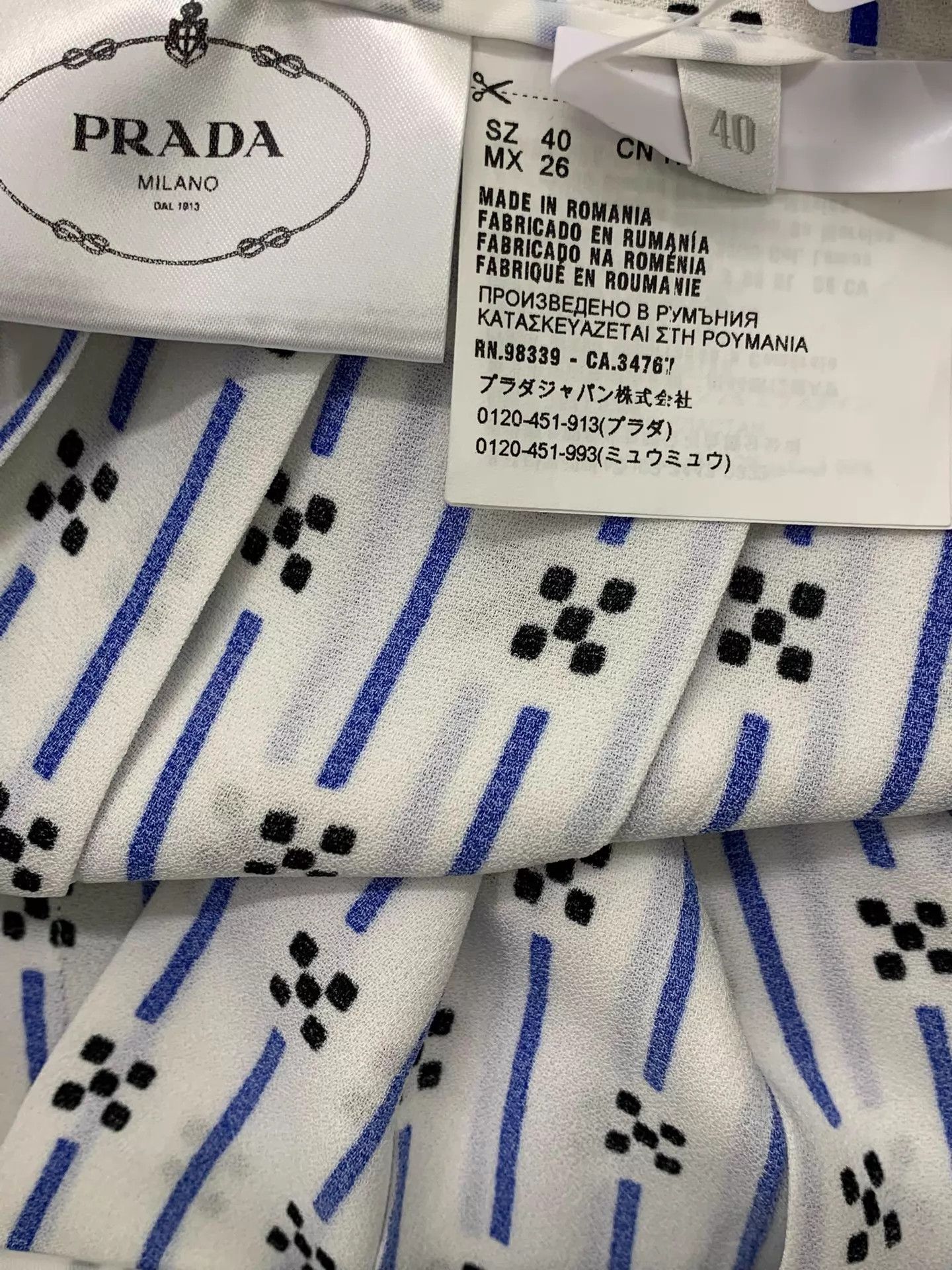 Prada Prada women's blue and white print skirt IT 40 Size 27" / US 4 / IT 40 - 5 Thumbnail