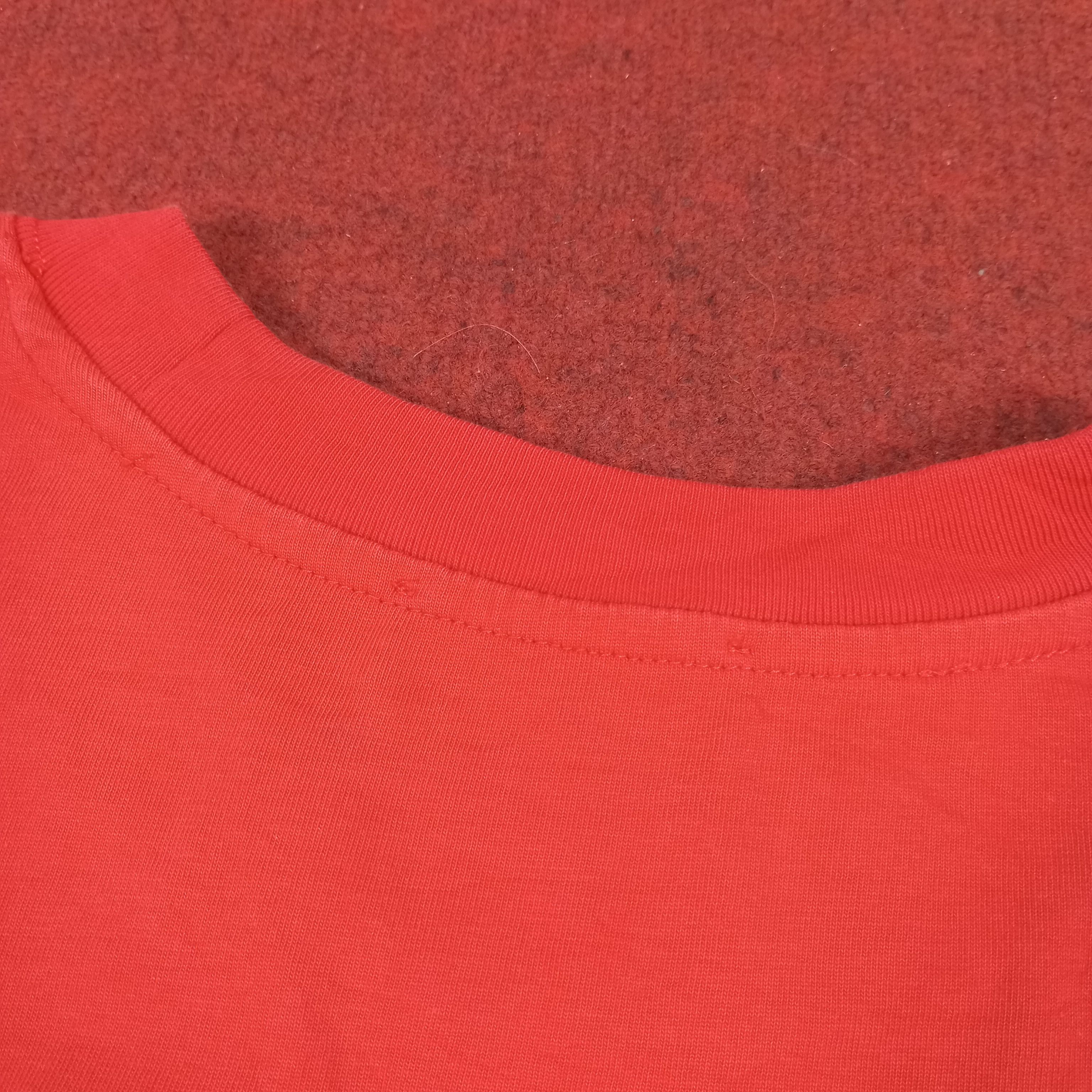 Vintage Prada Milano Luxury Fashion Brand Pocket Design Tshirt Size US M / EU 48-50 / 2 - 6 Thumbnail
