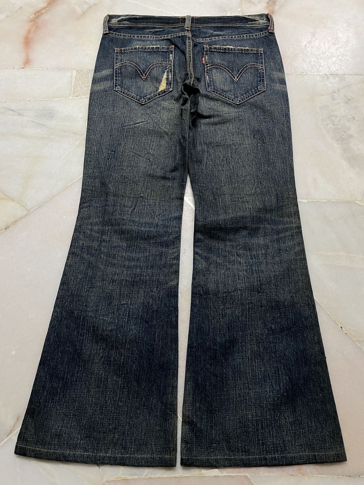 Levi's 💥Flare💥Vintage 90-00s Levi’s Ripped Distress Mudwash Jean Size US 30 / EU 46 - 13 Thumbnail