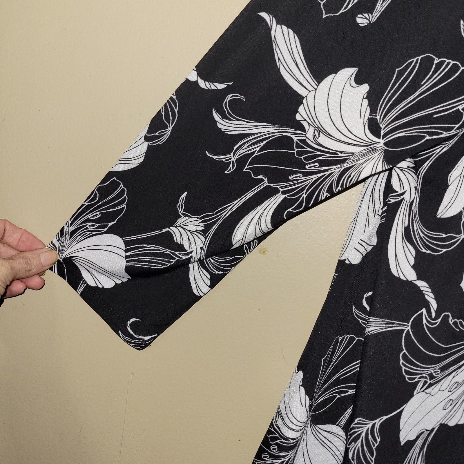 & Other Stories Lane Bryant Tunic Top 14/16 Black Floral Print V-Neck Lined Size XL / US 12-14 / IT 48-50 - 8 Thumbnail