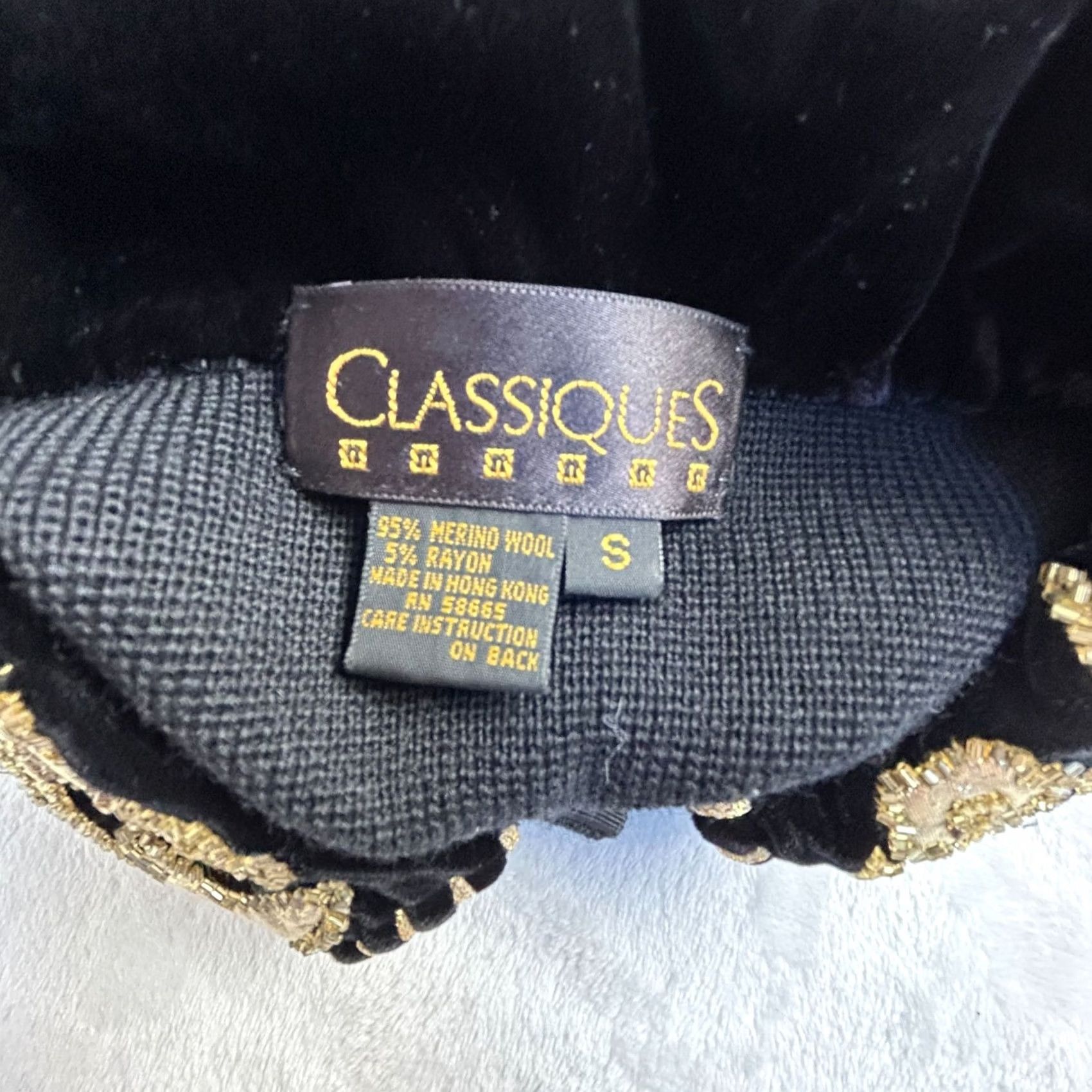 Vintage VINTAGE Classiques Entier Black Gold Embellished Wool Blend Cropped Jacket Small Women’s Jacket Size S / US 4 / IT 40 - 3 Thumbnail
