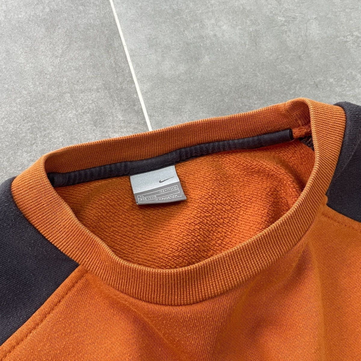 Nike × Vintage Vintage Nike Athletics Oregon USA Sweatshirt Young XL (S) Size US S / EU 44-46 / 1 - 11 Thumbnail