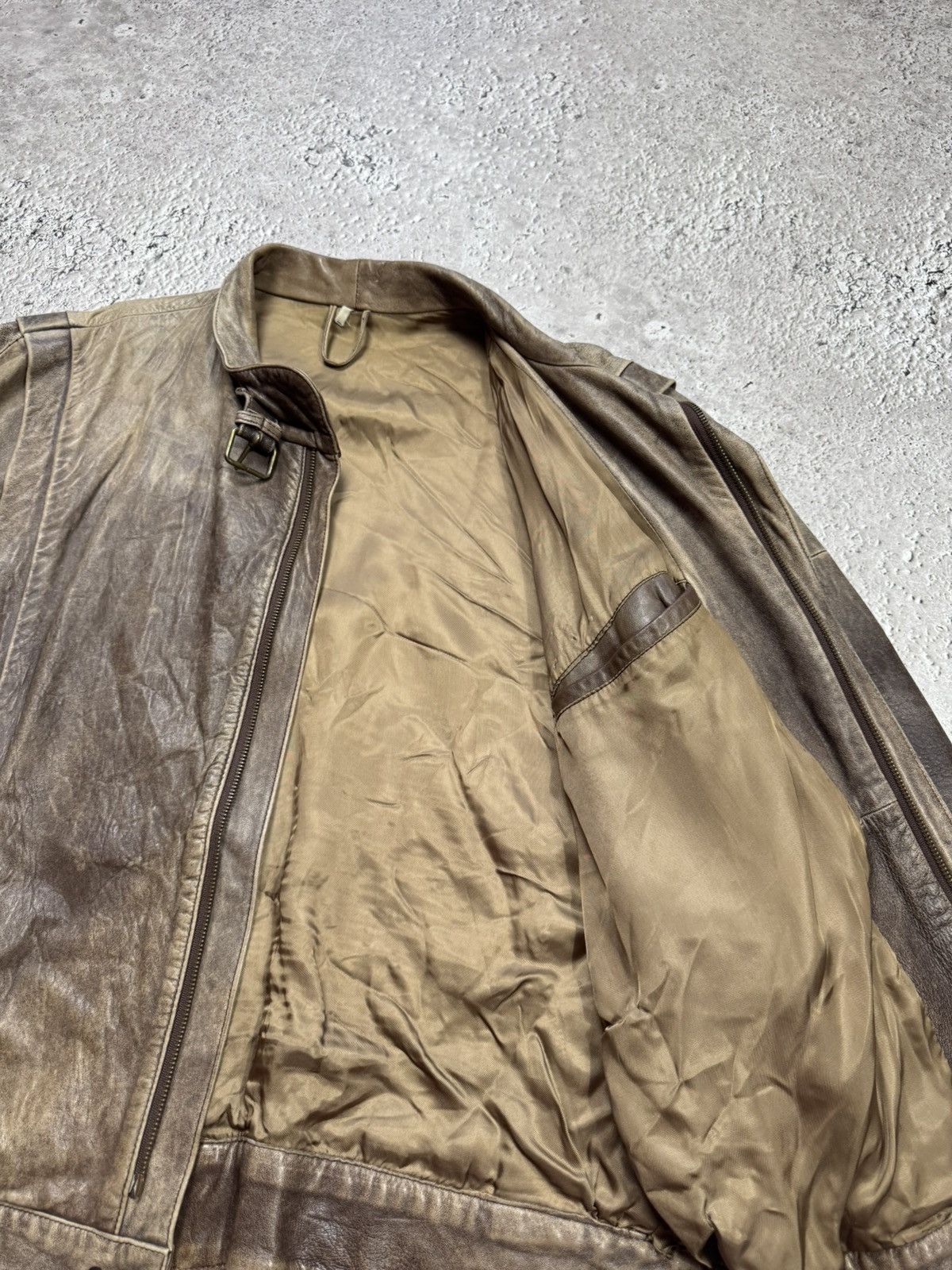 Leather Vintage Distressed Brown Leather Bomber Biker Jacket L/XL Size US L / EU 52-54 / 3 - 9 Thumbnail