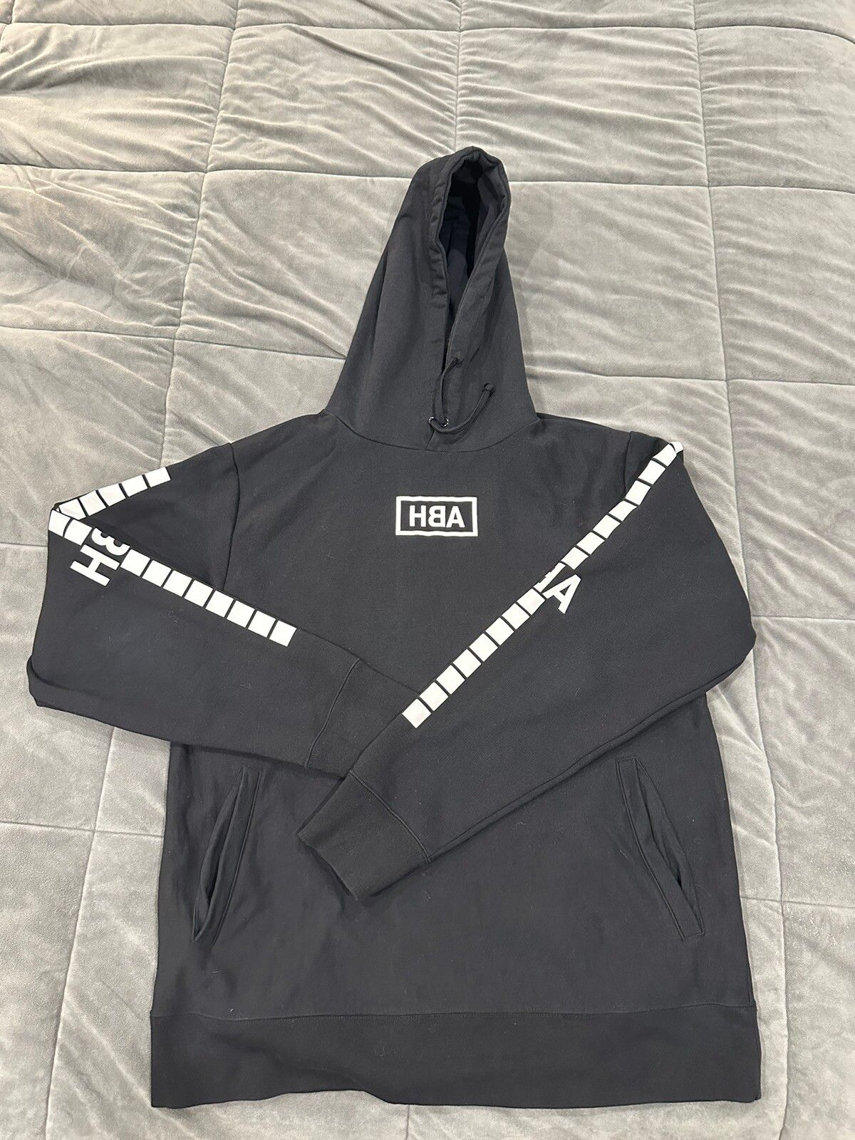 でおすすめアイテム。-HOOD BY AIR. - HOOD •BY AIR• HBA パーカー - dmmarket.fr