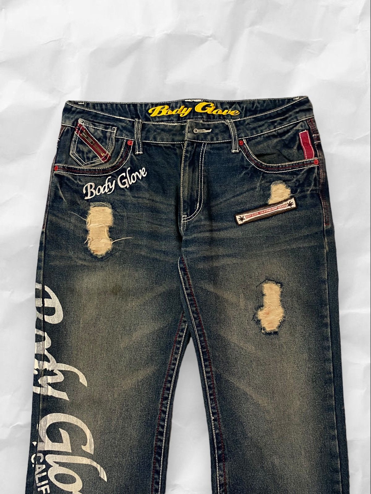 Body Glove Vintage 2010 Body Glove Surf Emberoided Patches Jeans Size US 34 / EU 50 - 2 Thumbnail