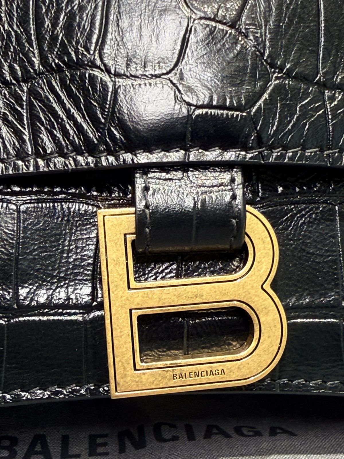 Balenciaga Balenciaga "Crush" shoulder bag in croc-embossed Size ONE SIZE - 6 Thumbnail