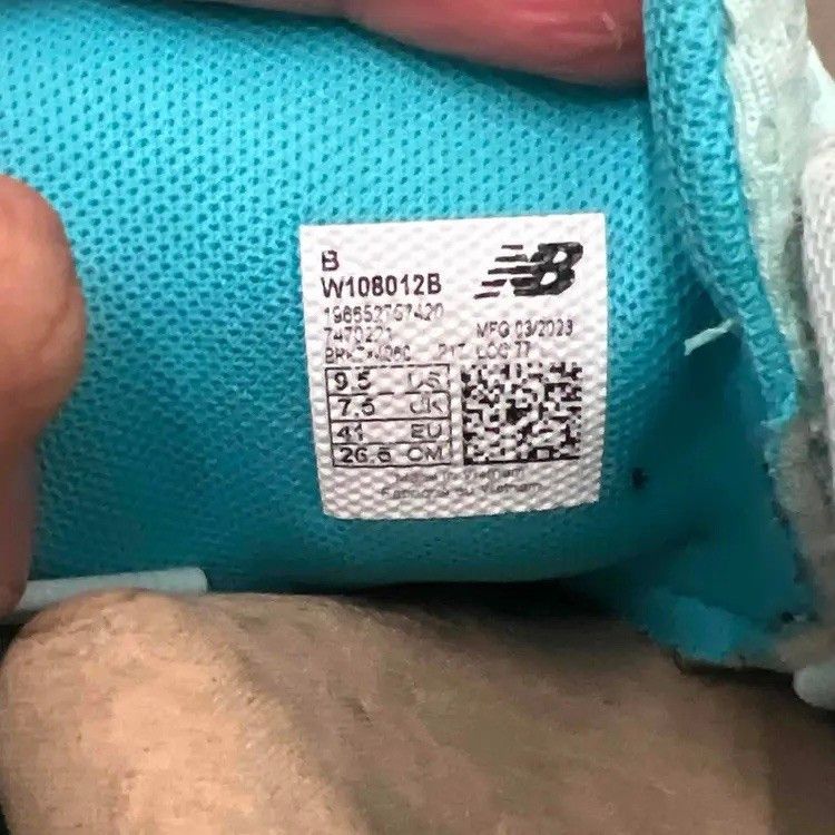 New Balance New Balance 1080v12 Bright Cyan W108012b Size 9.5 women Size US 9.5 / IT 39.5 - 6 Thumbnail